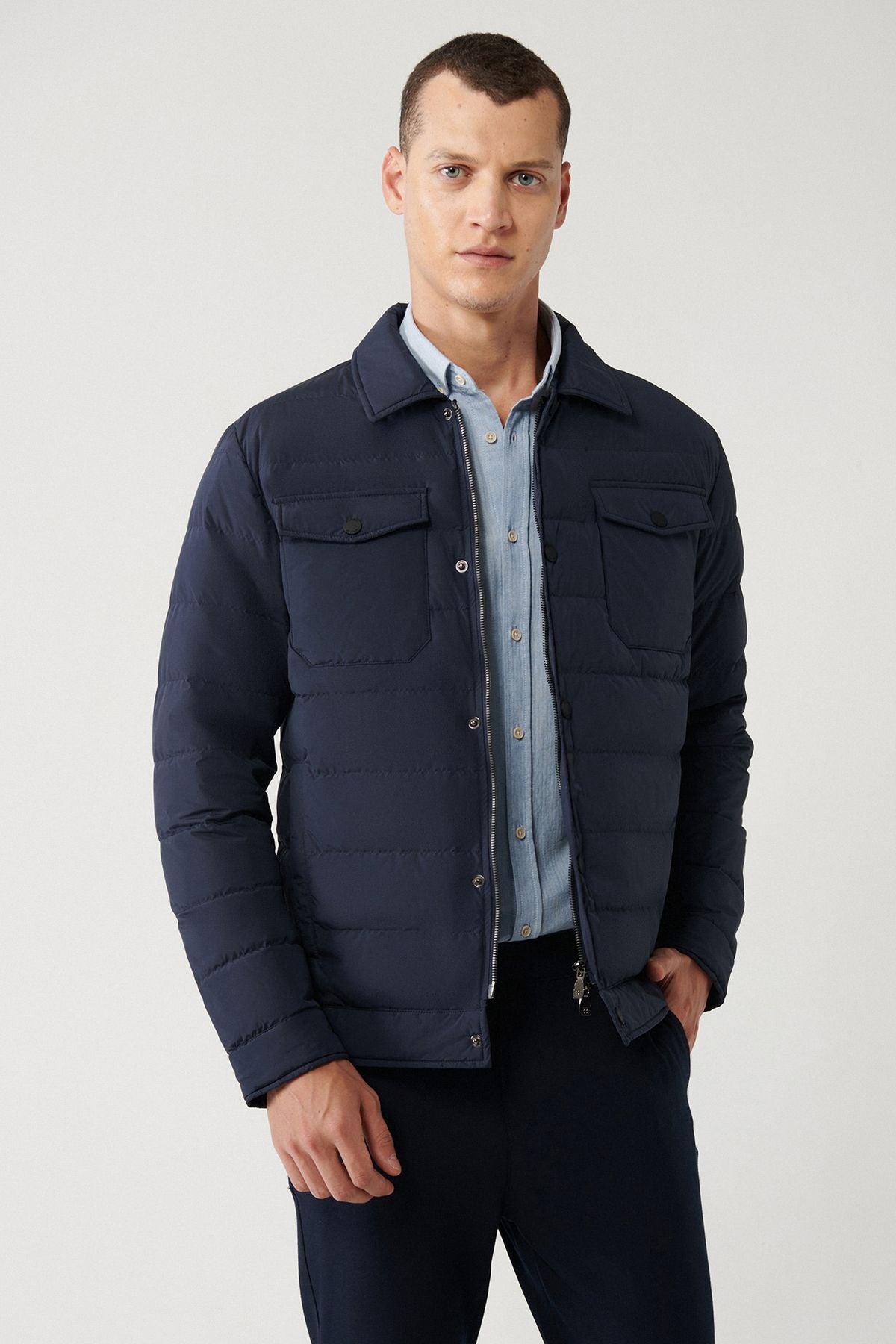 Men's navy blue goose feather water printer and windproof classic collar coat A32y6022