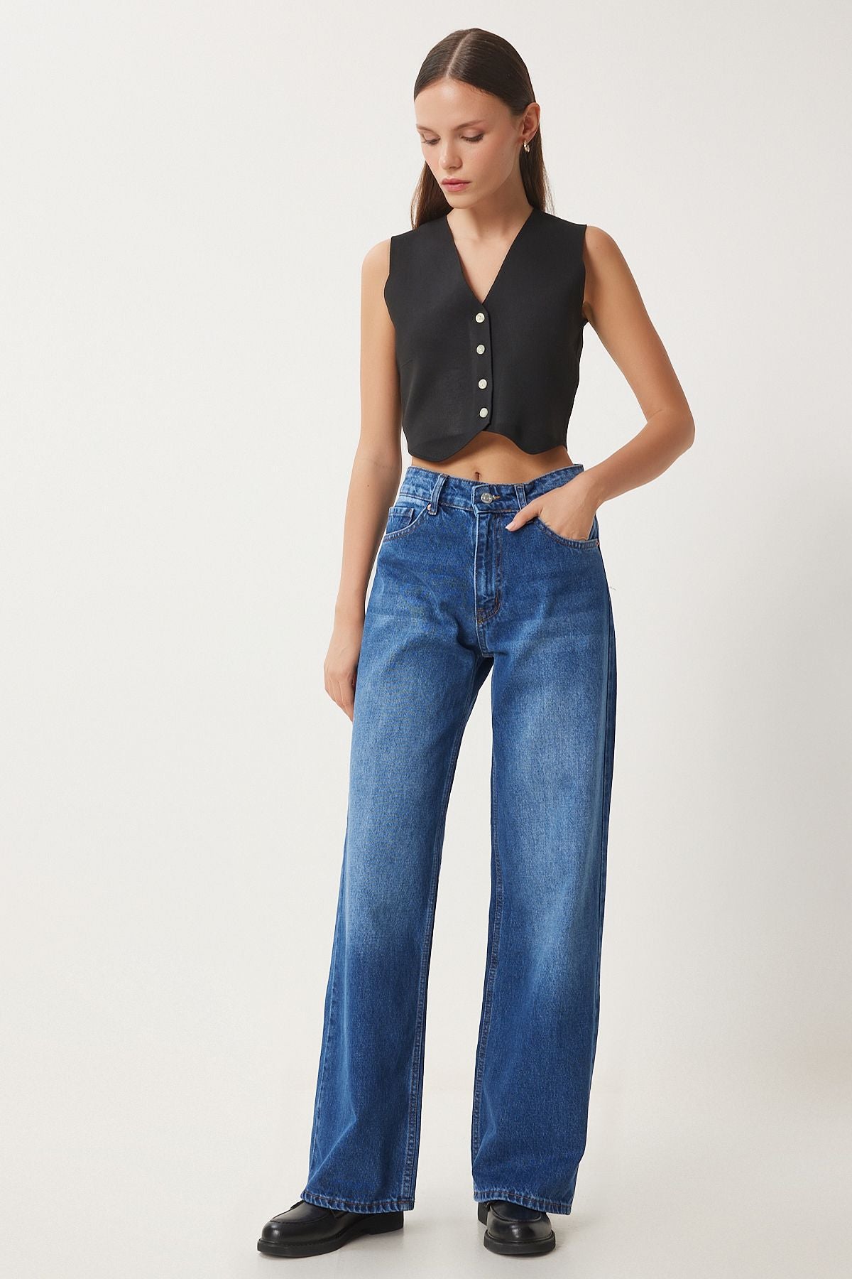 Woman Blue Medium Waist Wide Paça Abundant Jeans UT00023
