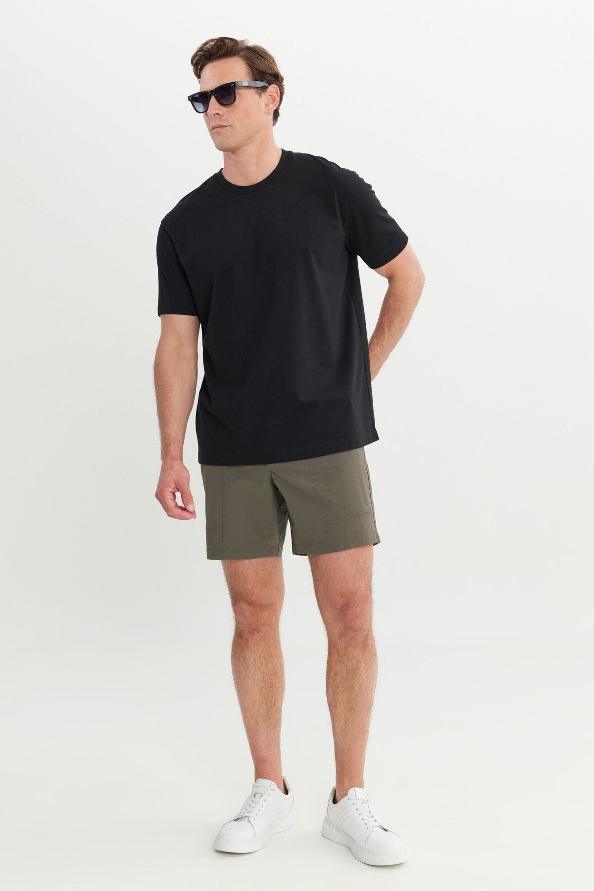 Men's black cotton modern fit comfortable cut bicycle collar t -shirt