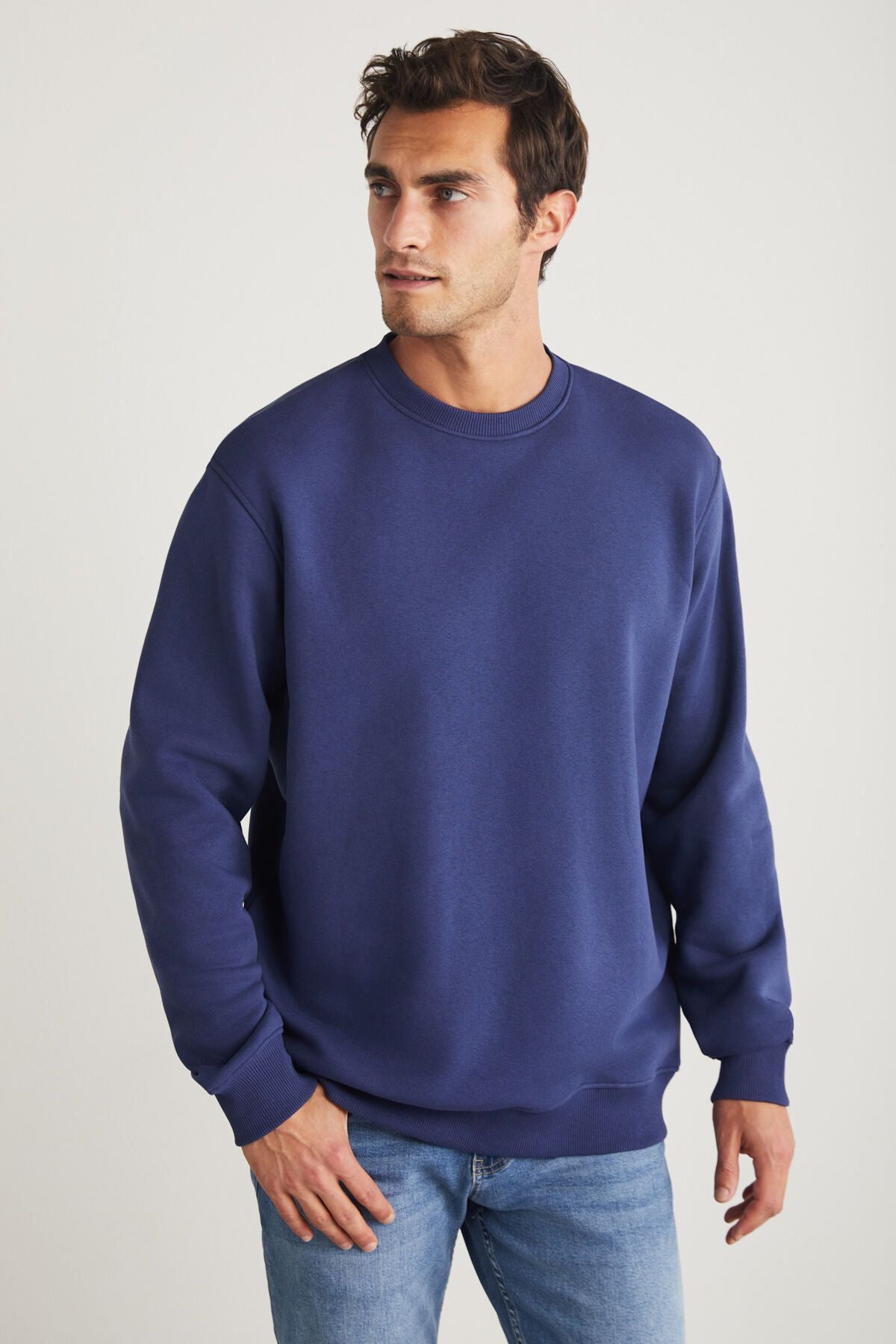 Travis Men's soft fabric regular fit round collar navy blue sweatshirt