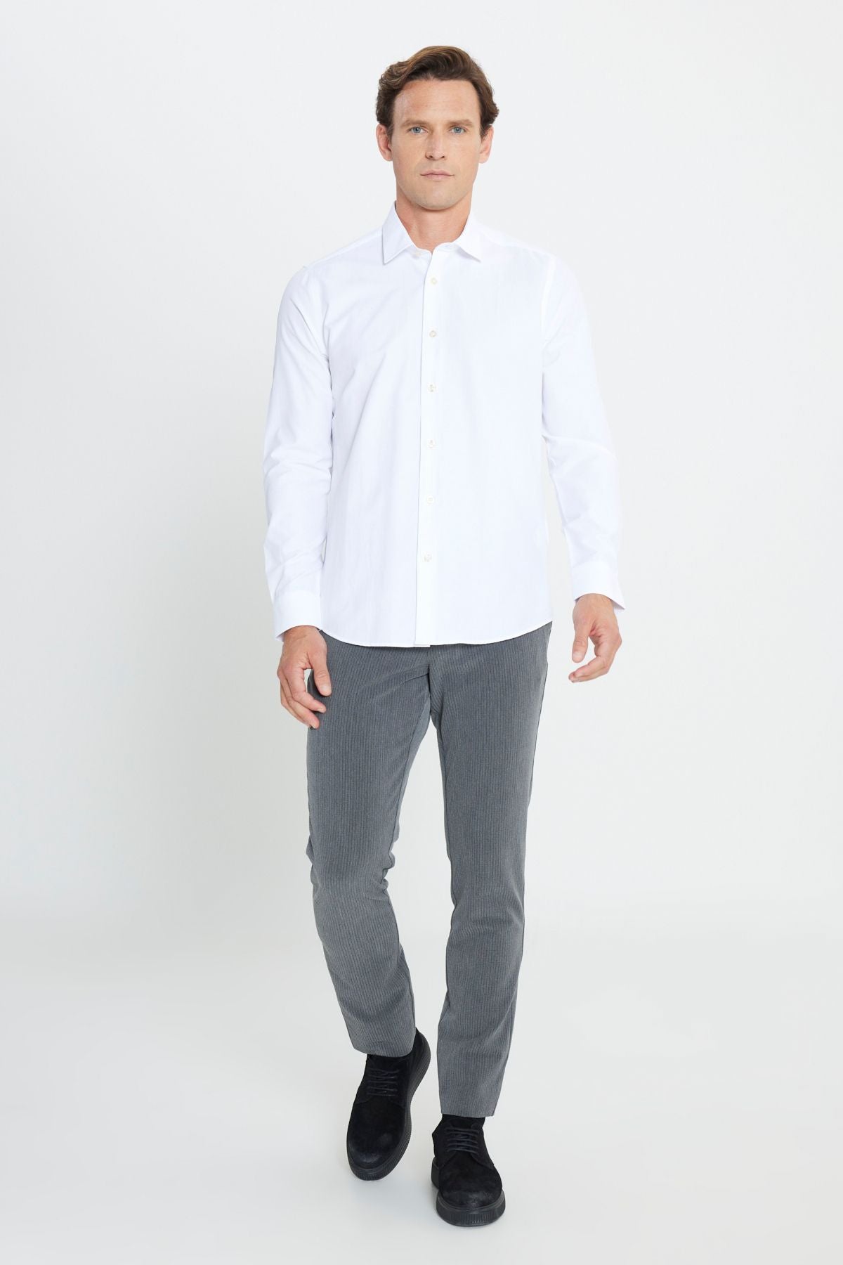Men's white ironing easy Non-Ion cotton slim fit narrow cut classic collar shirt