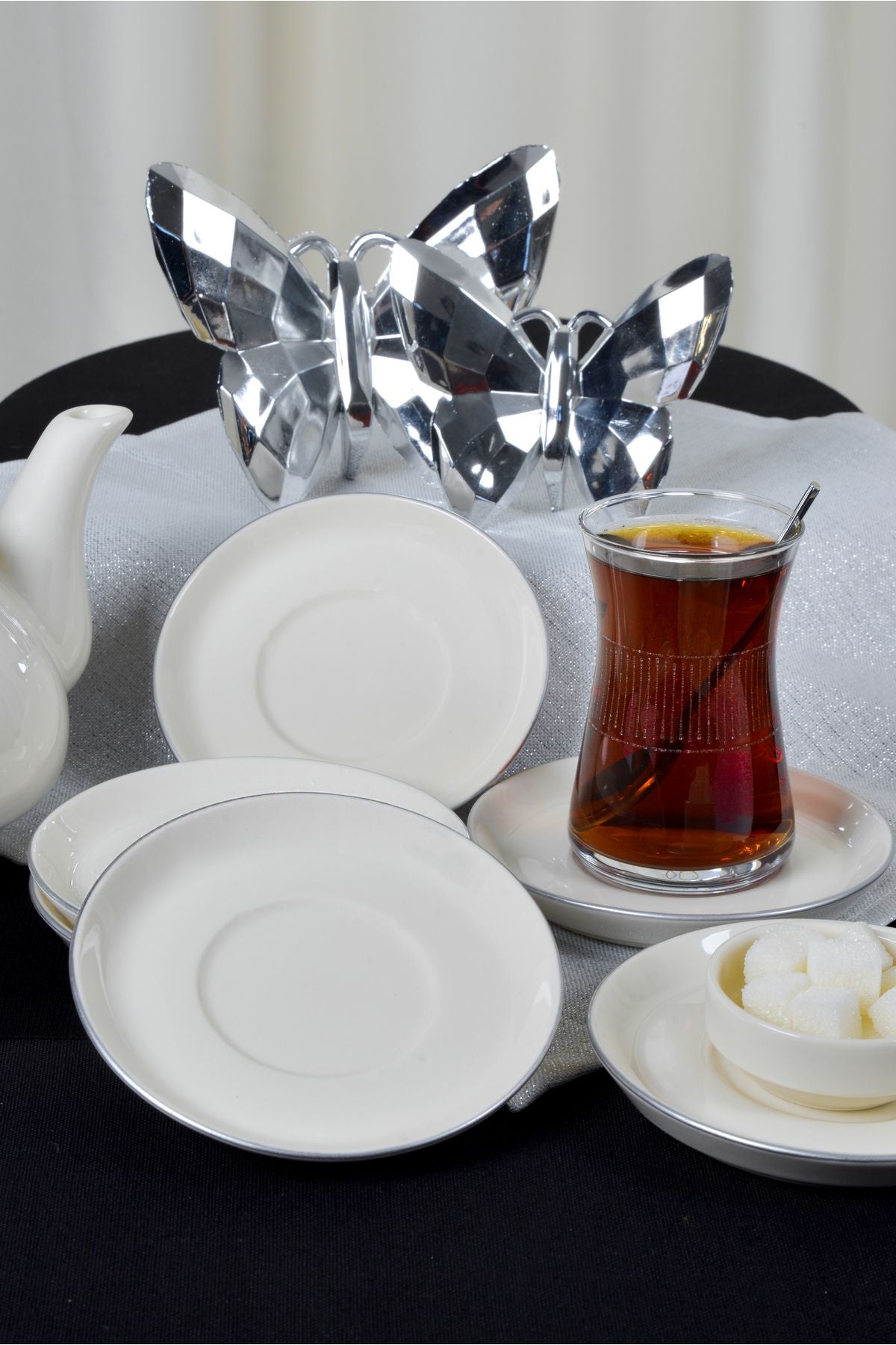 Dream Platinum Gild 6 pieces 12cm porcelain tea plate broken white