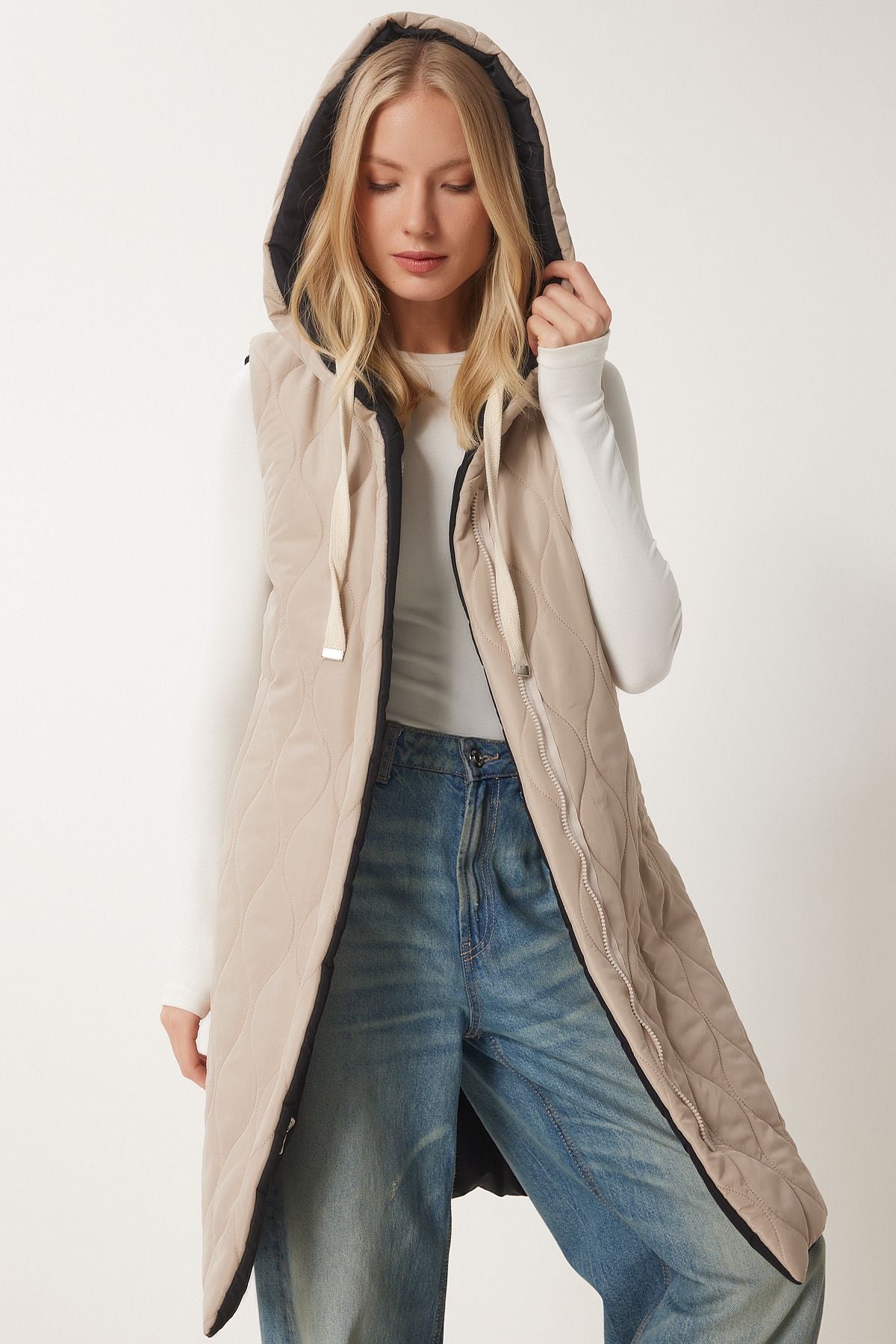 Female black beige hooded double -sided swelling vest NT00437
