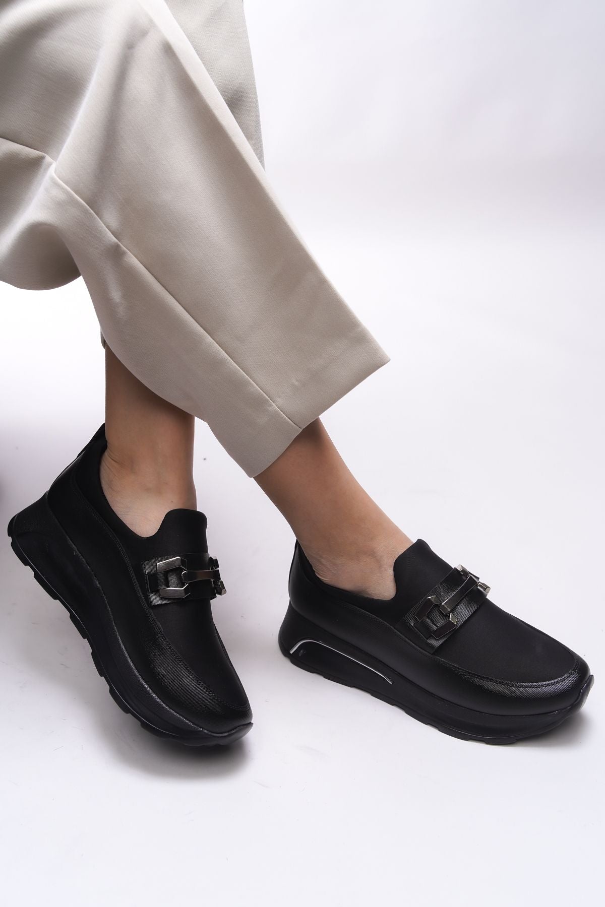 Lisgalyn Woman Sneaker 00121705 Black Black
