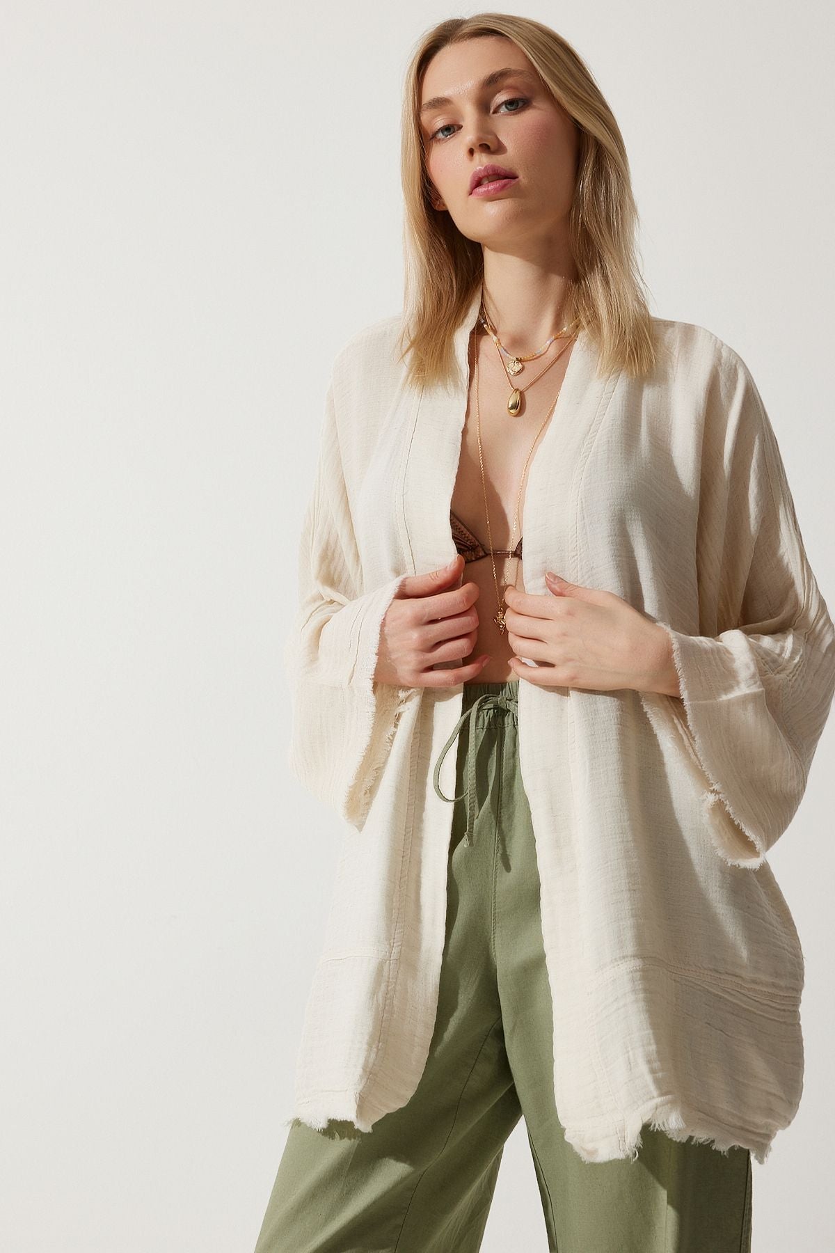 Women's Cream Flower Detail Premium Muslin Kimono RG00030