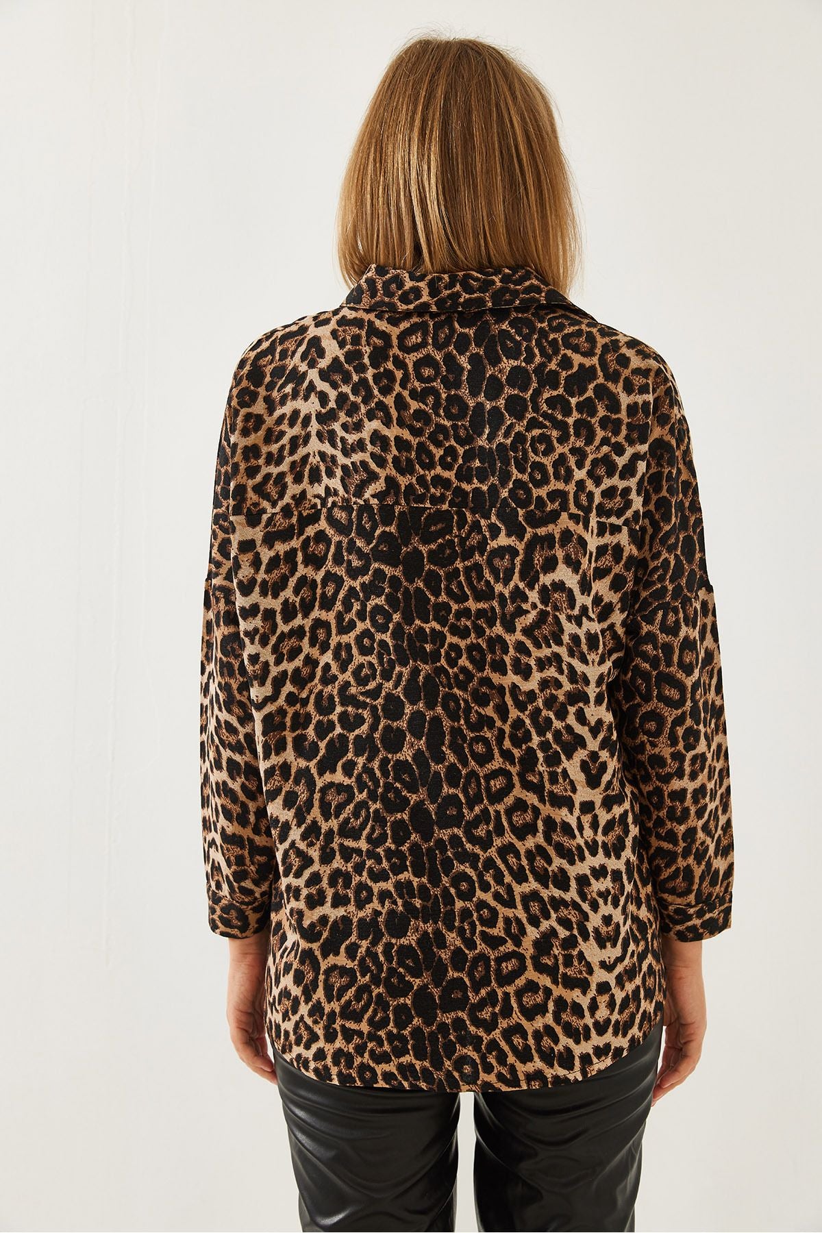 Women's Leopard Patterned Bat Arm Shirt 60251989