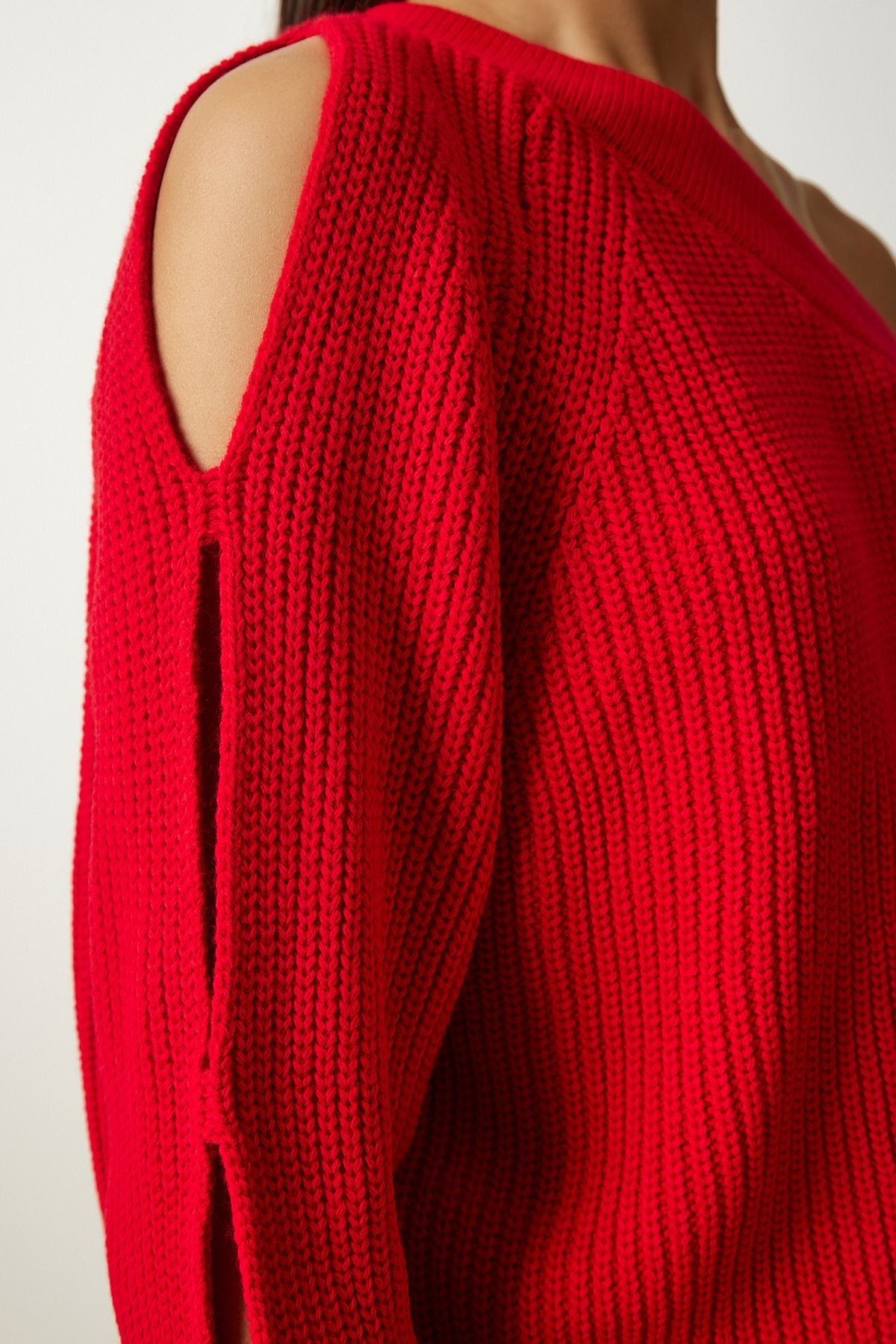 Woman Red Window Detail One Sleeve Knitwear Sweater PF00059