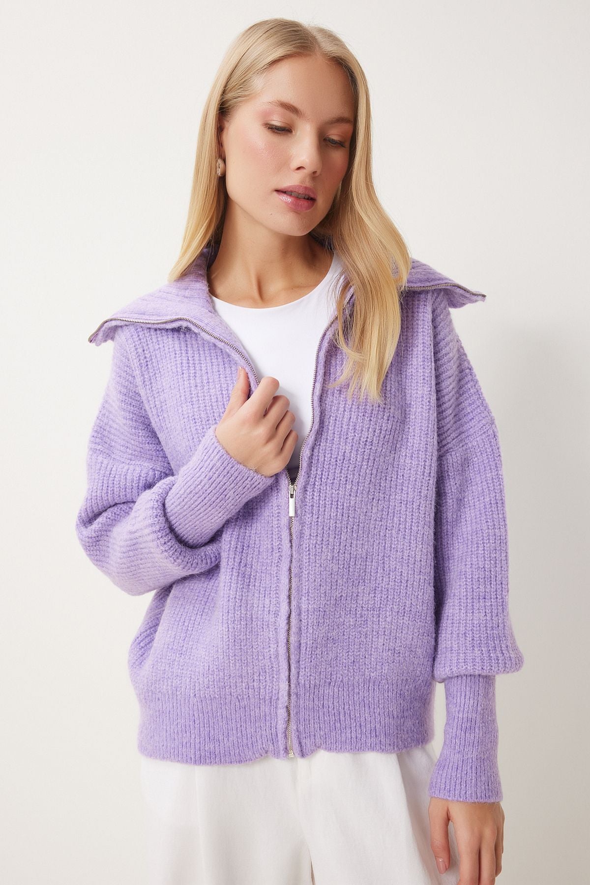 Female Lila Zippered Neck Triko Cardigan MX00173