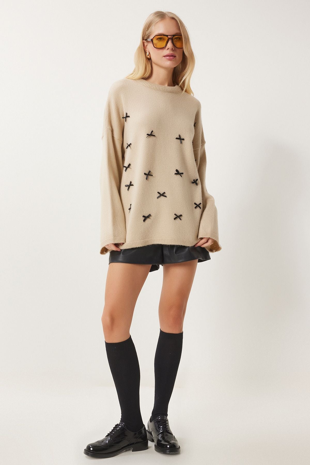 Woman Dark Beige Bow Detailed Oversize Knitwear Sweater KB00042