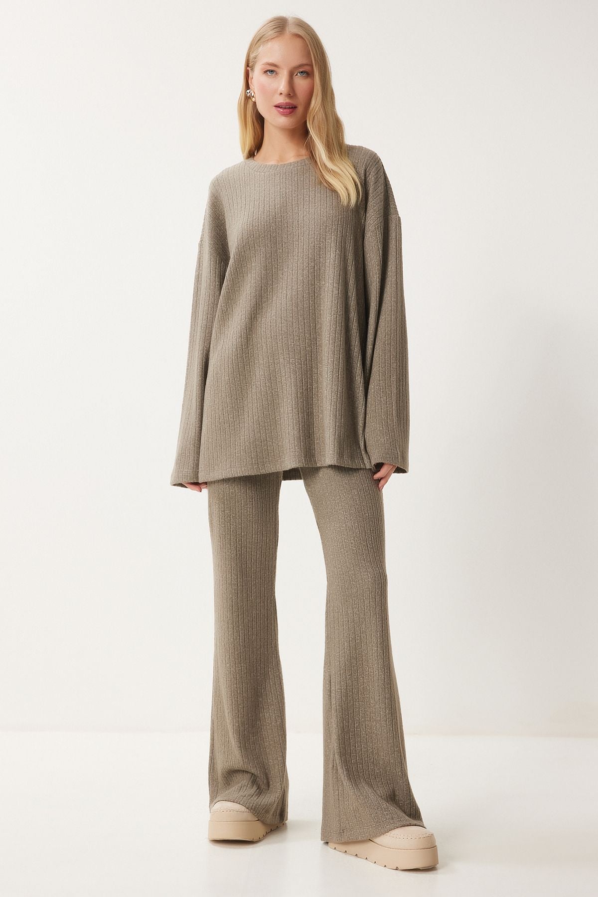 Female mink relaxed wick knitted blouse trousers rg00047