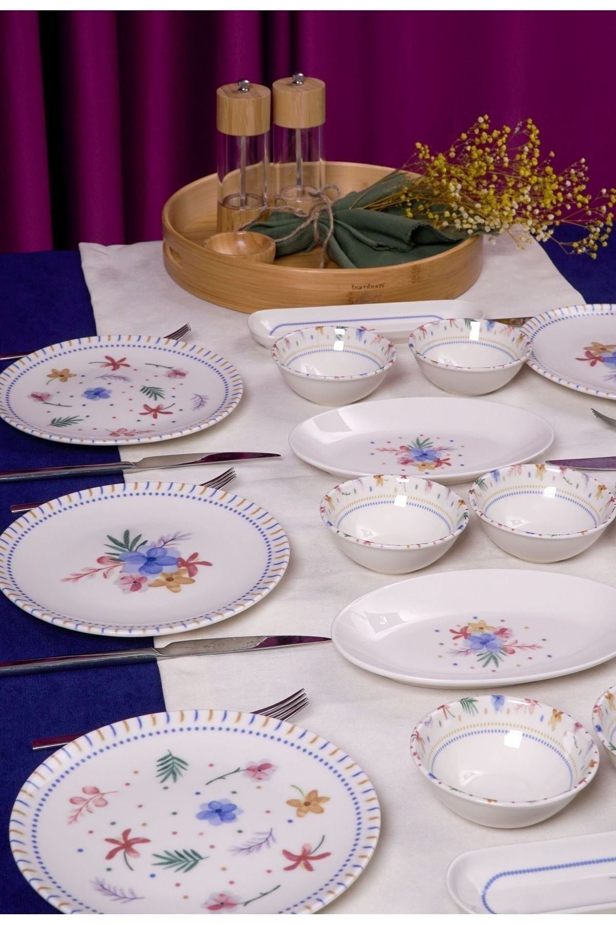 Dalya 16 Piece 6 people Porcelain Breakfast Set