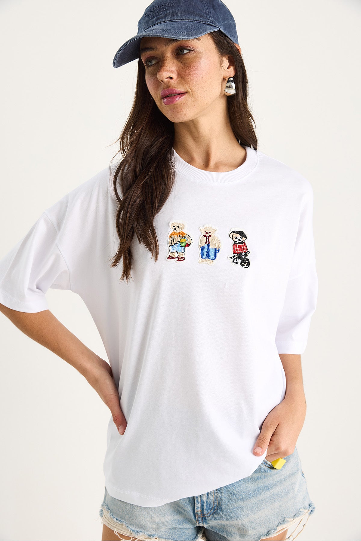 Women's Teddy Embroidered Crew Neck Cotton T-Shirt 60602064