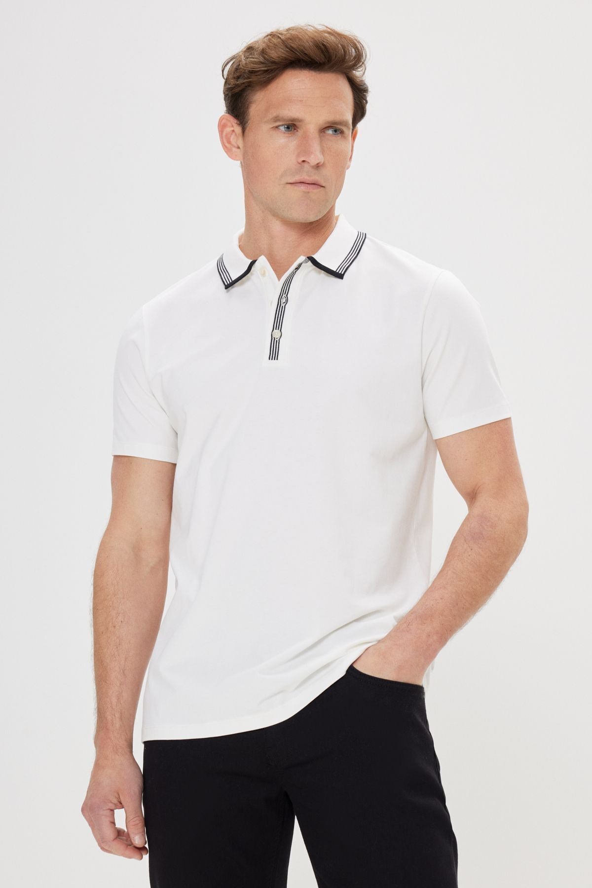 Men's white slim fit narrow -cut cotton flexible polo collar t -shirt