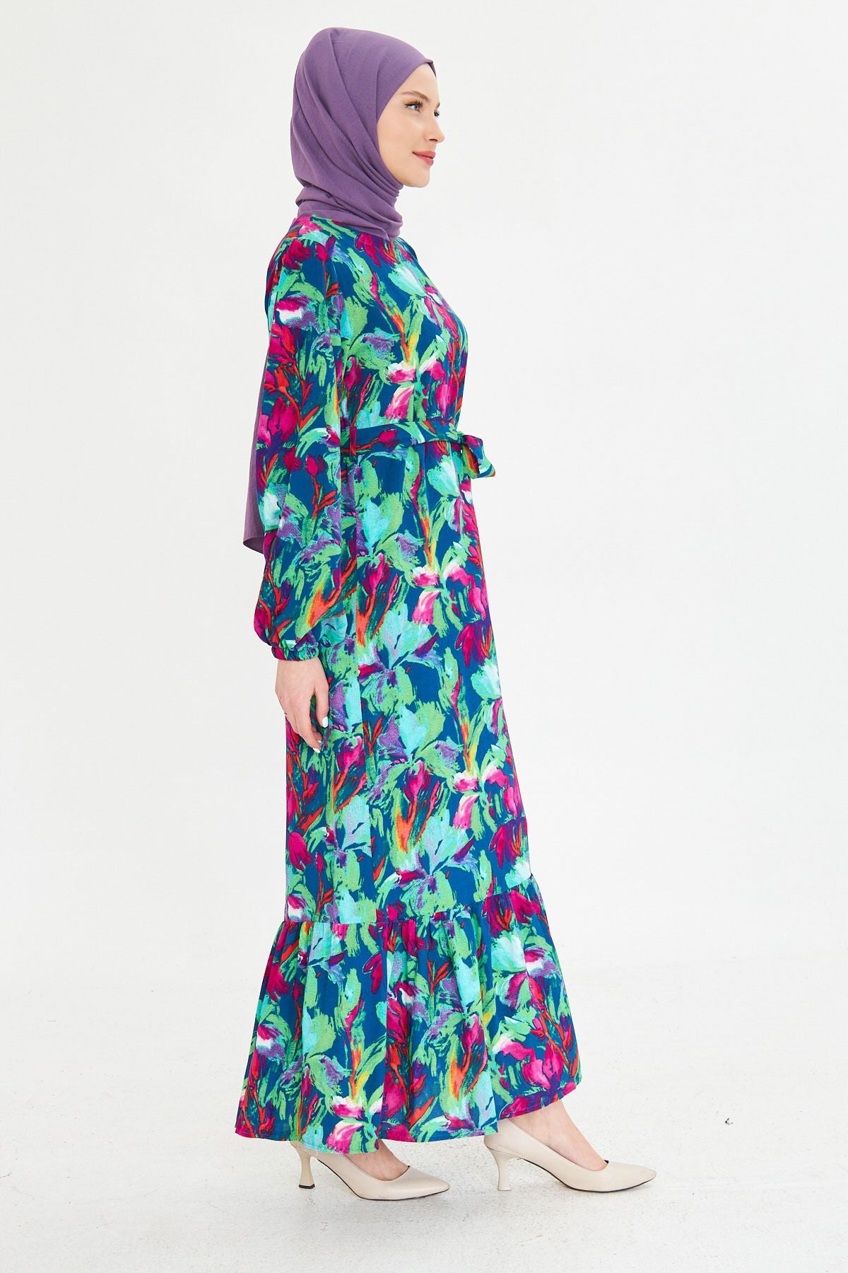Female green zero collar behind the zipper skirt end with frilly belt long hijab dress ARM-25K001101