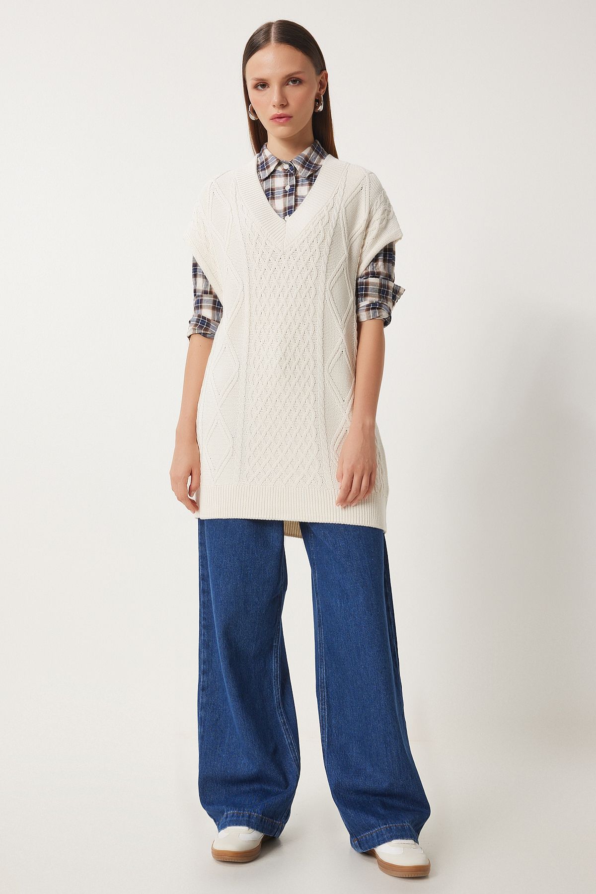 Women's Cream V -Neck Motif Long knitwear sweater NV00072