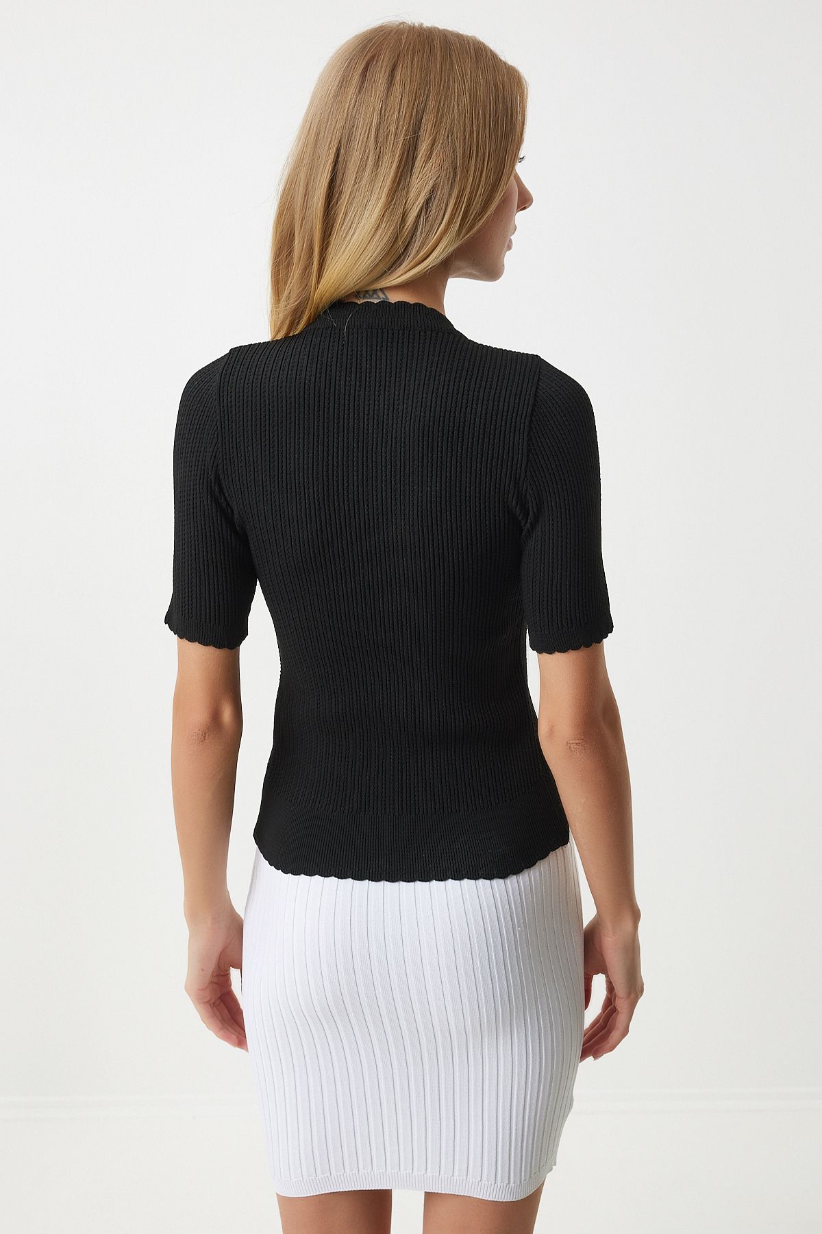 WOMEN BLACK HANDWARE MEASUREMENT KNITTY CARDANE OW00044