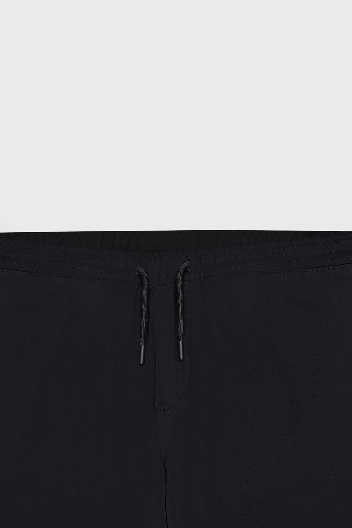 Men's black slim fit comfortable cutting waist tied side pocket jogger pants