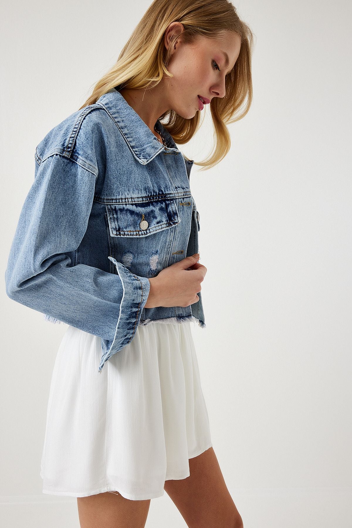 Woman Light Blue Tassel Detailed Denim Crop Jacket RV00159