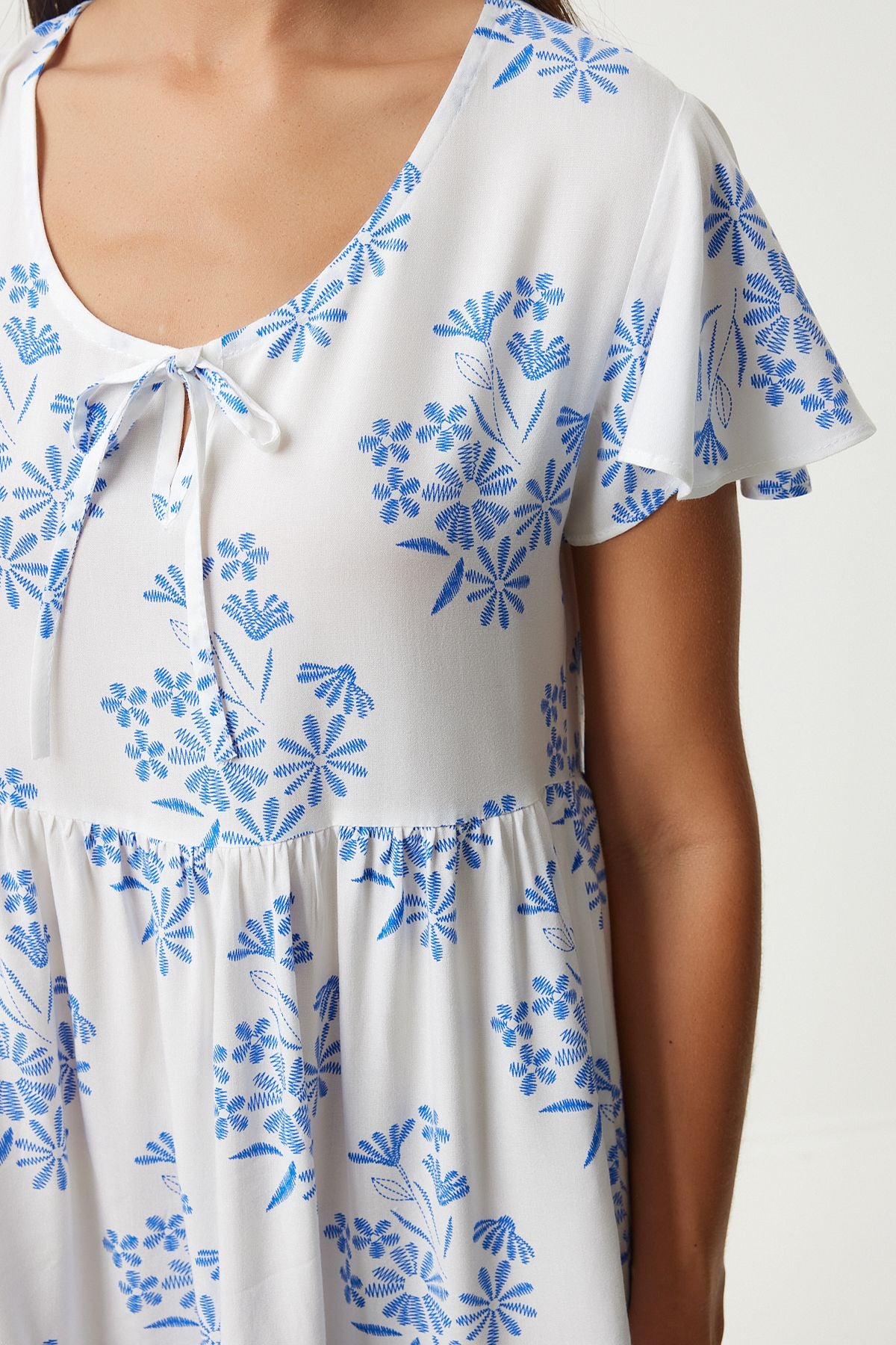 Woman White Blue Flower Summer Viscose Dress DD01330