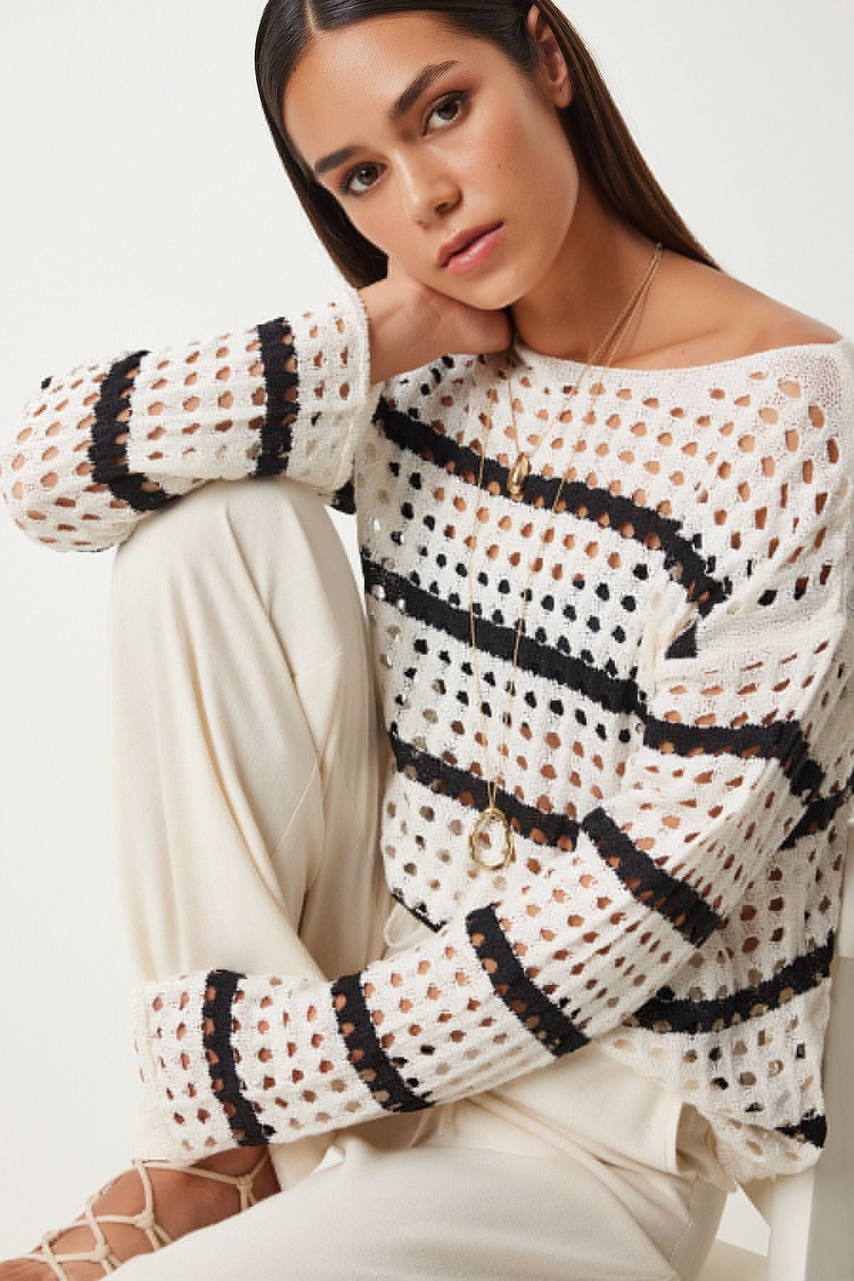 Female Black Ecru Striped Triko Blouse FN03212