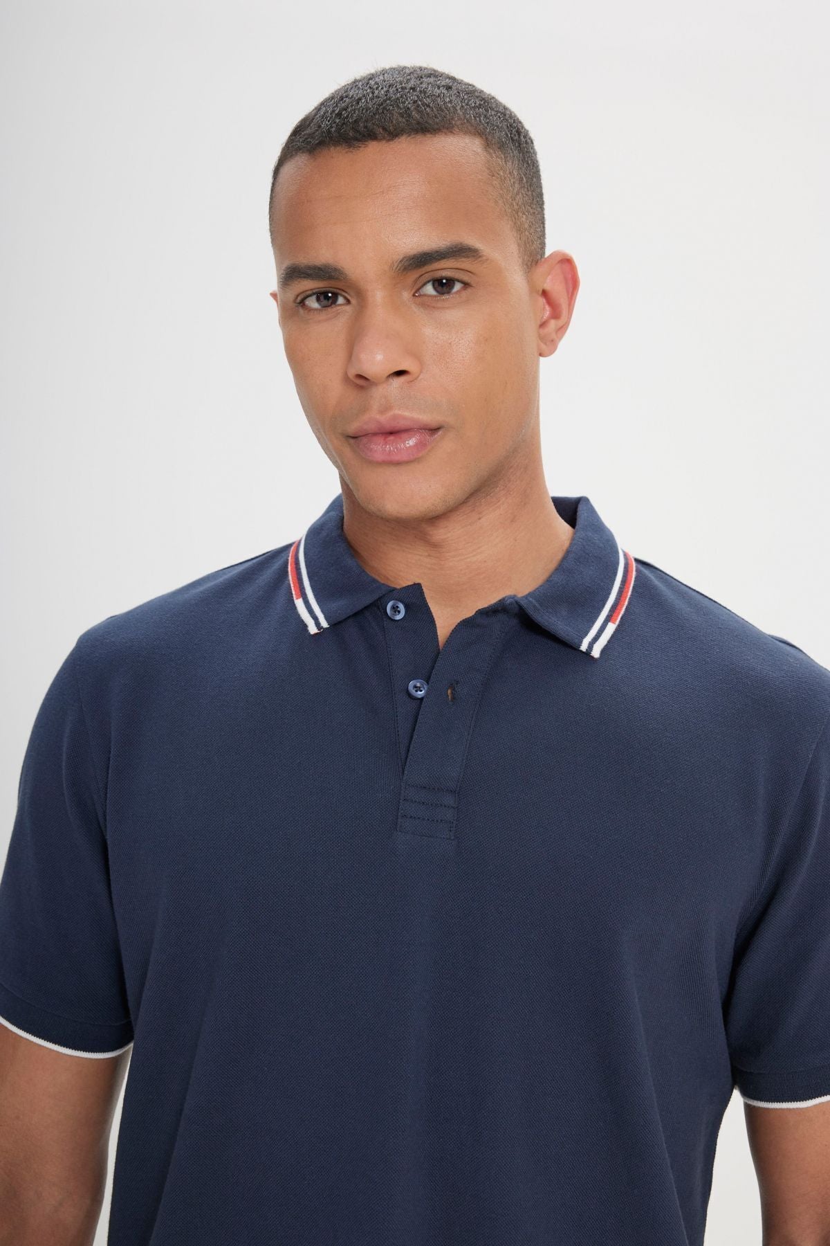 Men's navy blue slim fit narrow cut 100 %cotton polo collar t -shirt