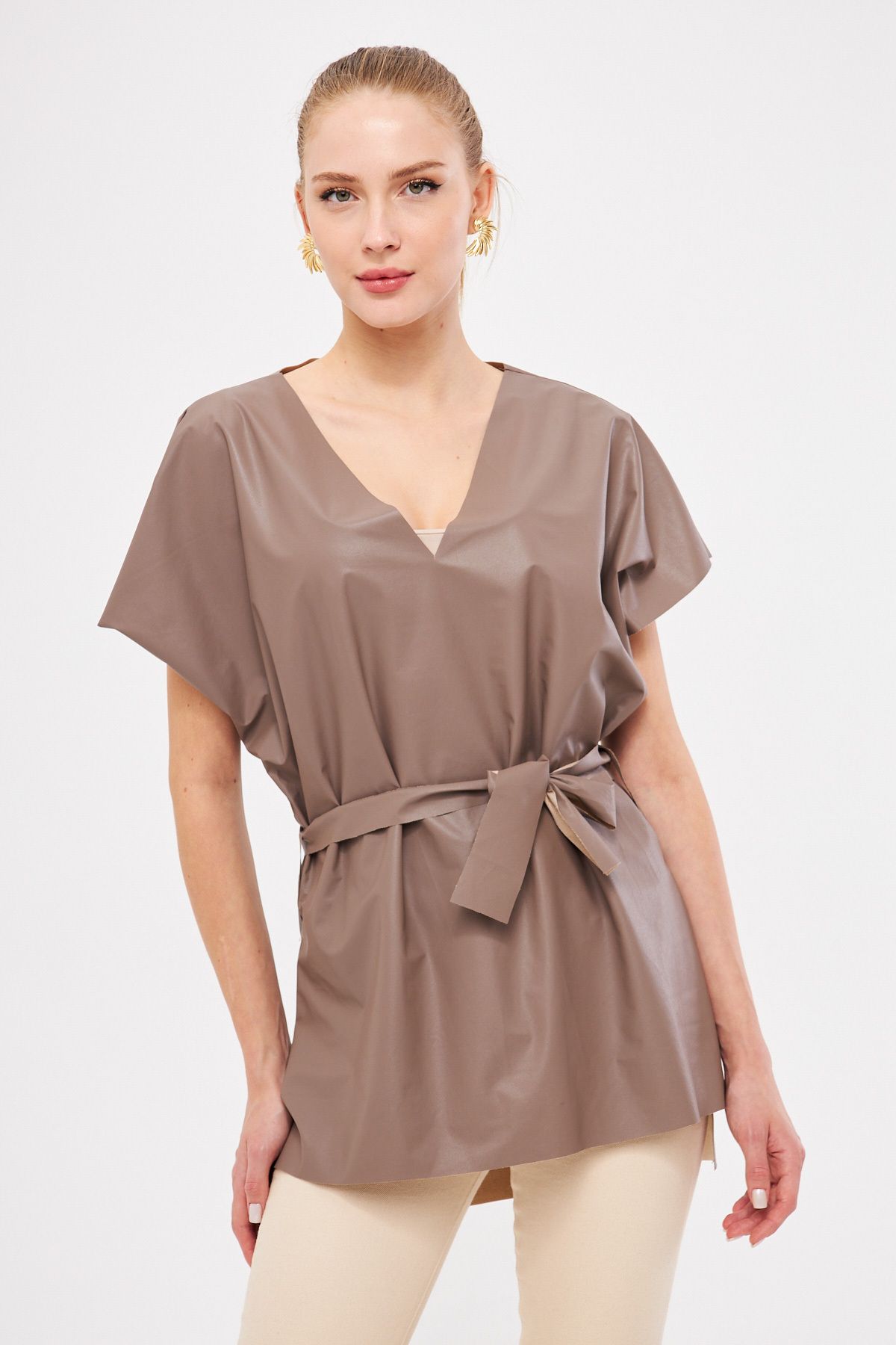 Female mink V-neck leather-looking front short back long belt blouse ARM-21K001054