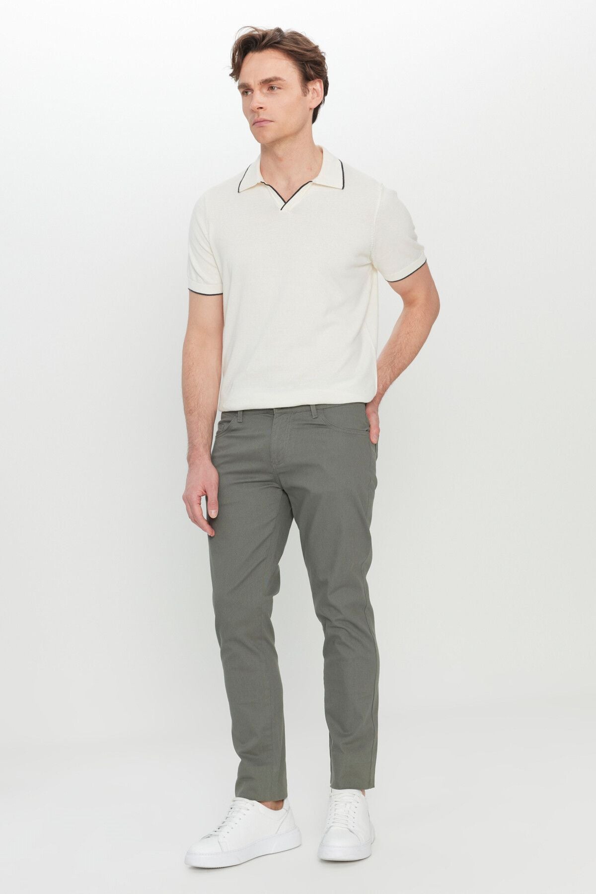 Men's Khaki Cotton Slim Fit Narrow Cut 5 Pocket Flexible Casual Pants