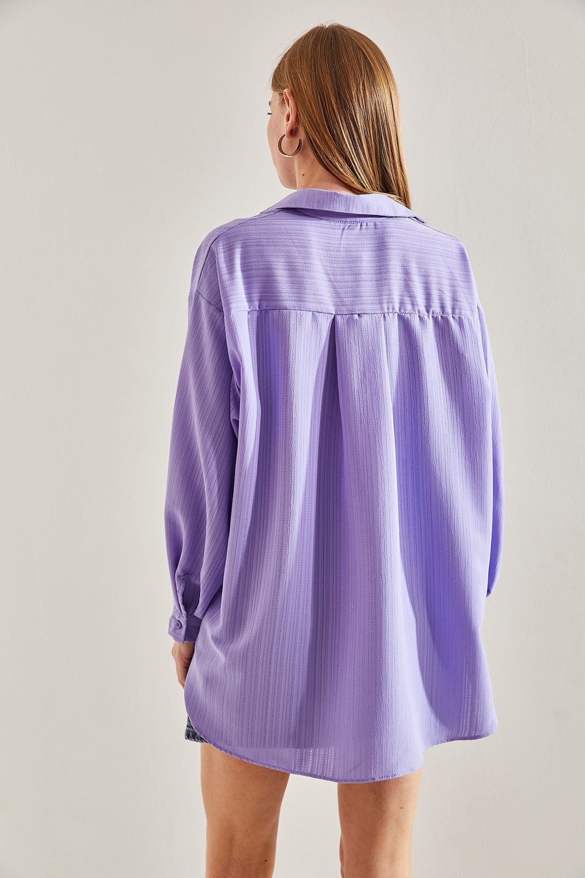 Woman Bella Fabric Single Pocket Oversize Shirt