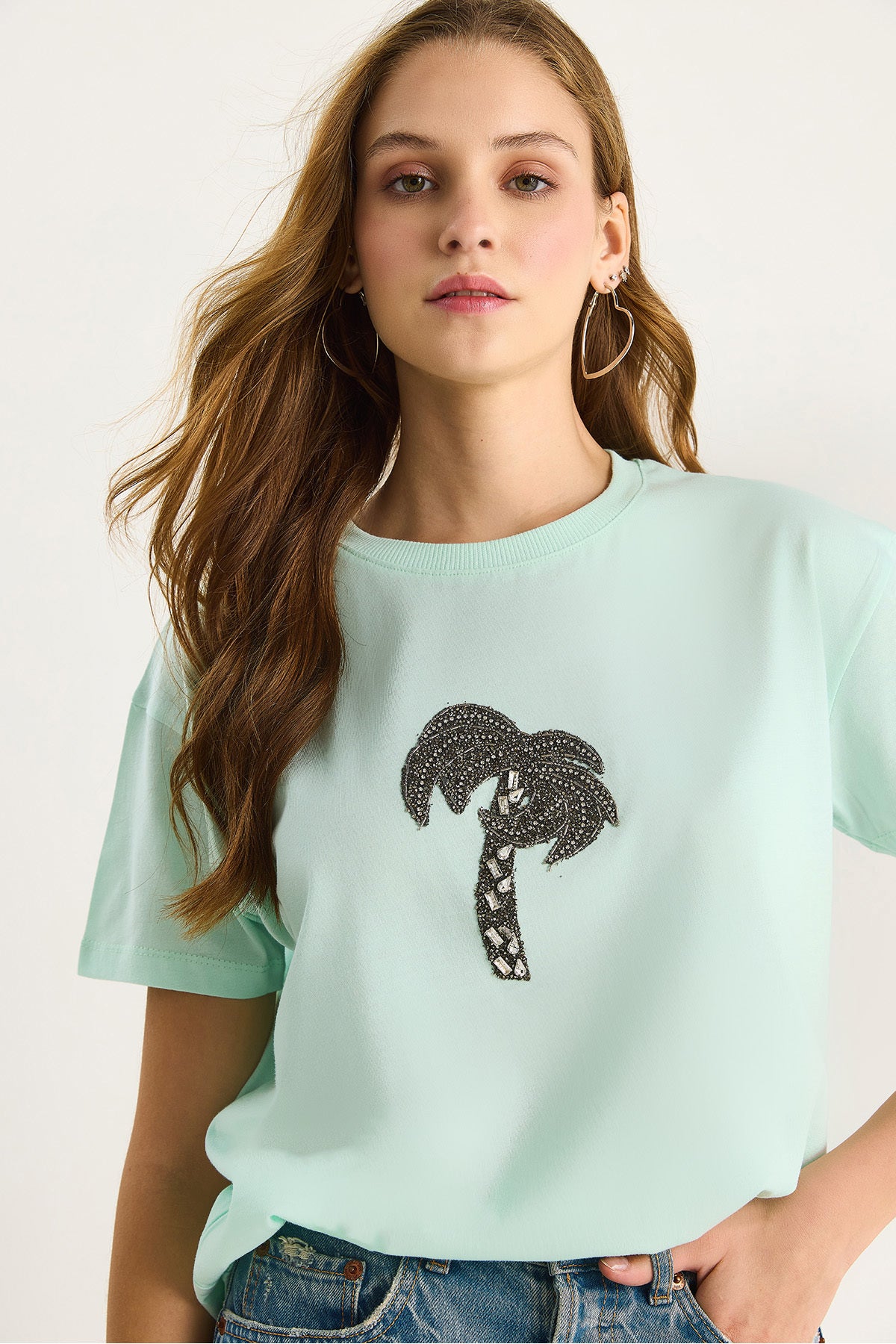Women's 100% Cotton Crew Neck Comfortable T-Shirt with Palm Tree Stone Accessories 60602067