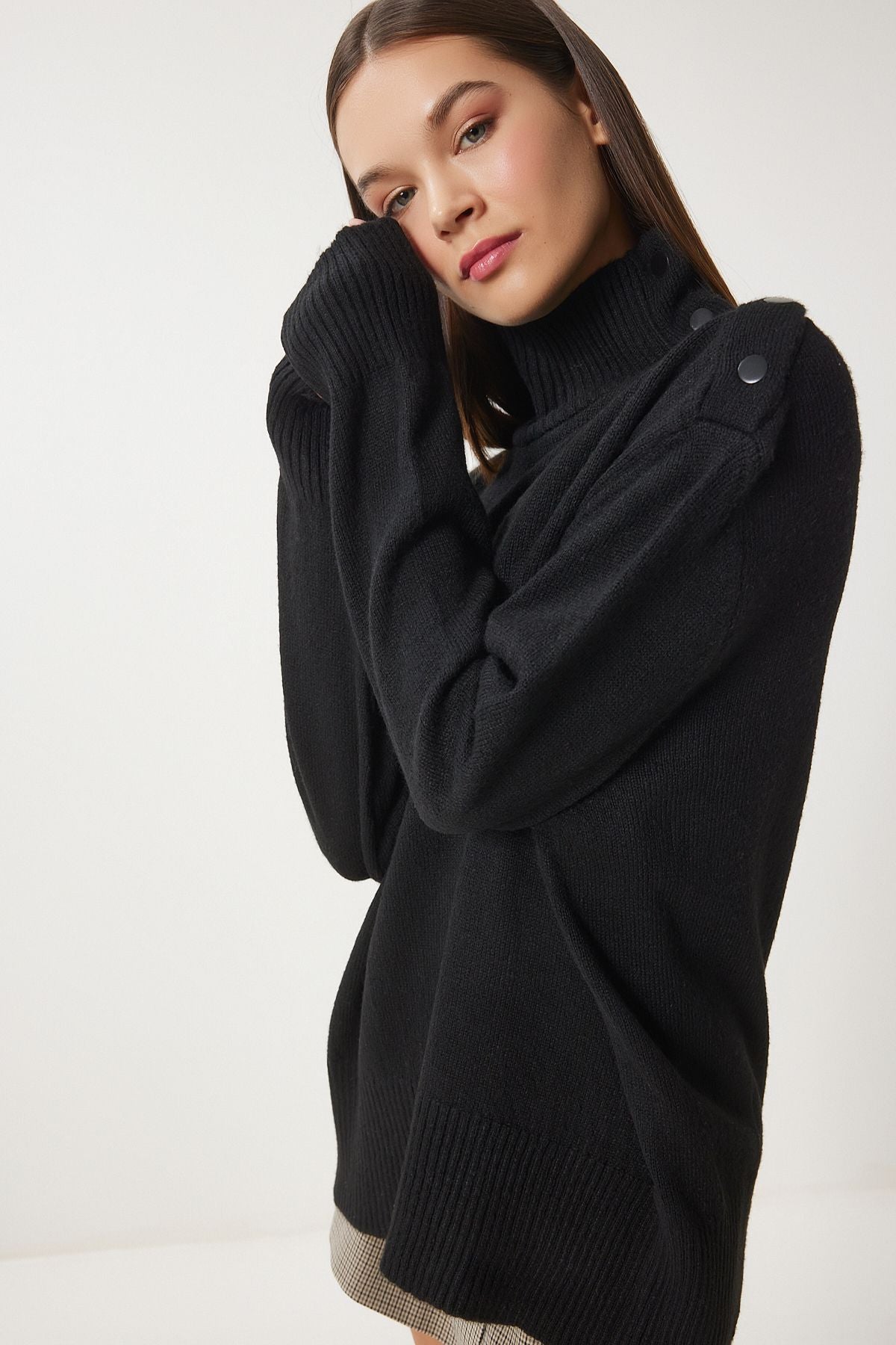 Female Black Fisherman Neck Knitwear Sweater FN03390