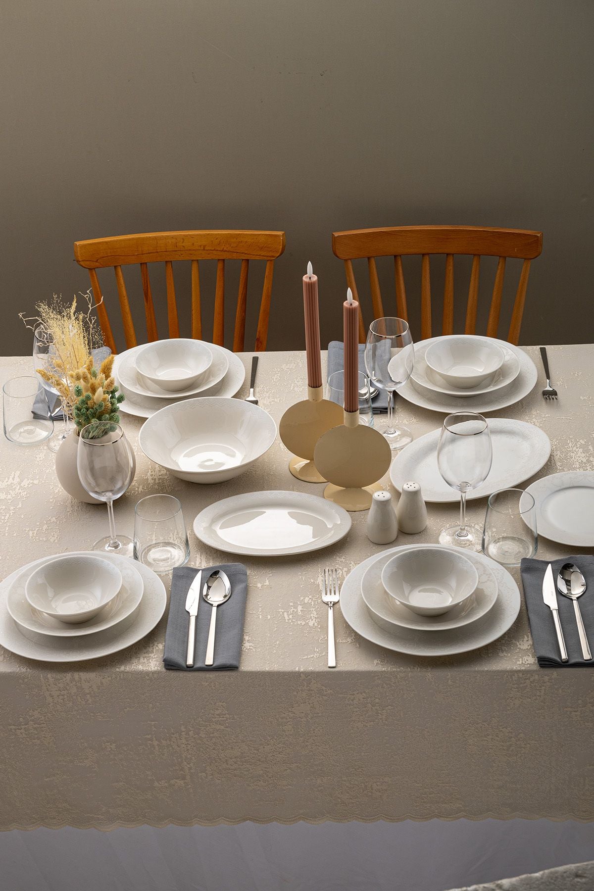 New Bone Diana 56 Piece 12 Person Dinner Set