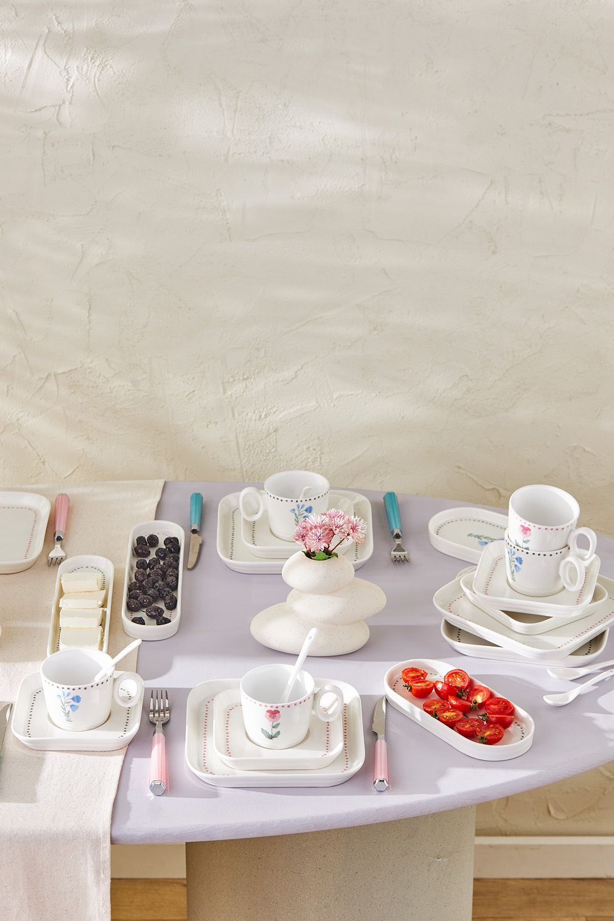 Viola Porcelain 30 Piece 6 Person Breakfast Set