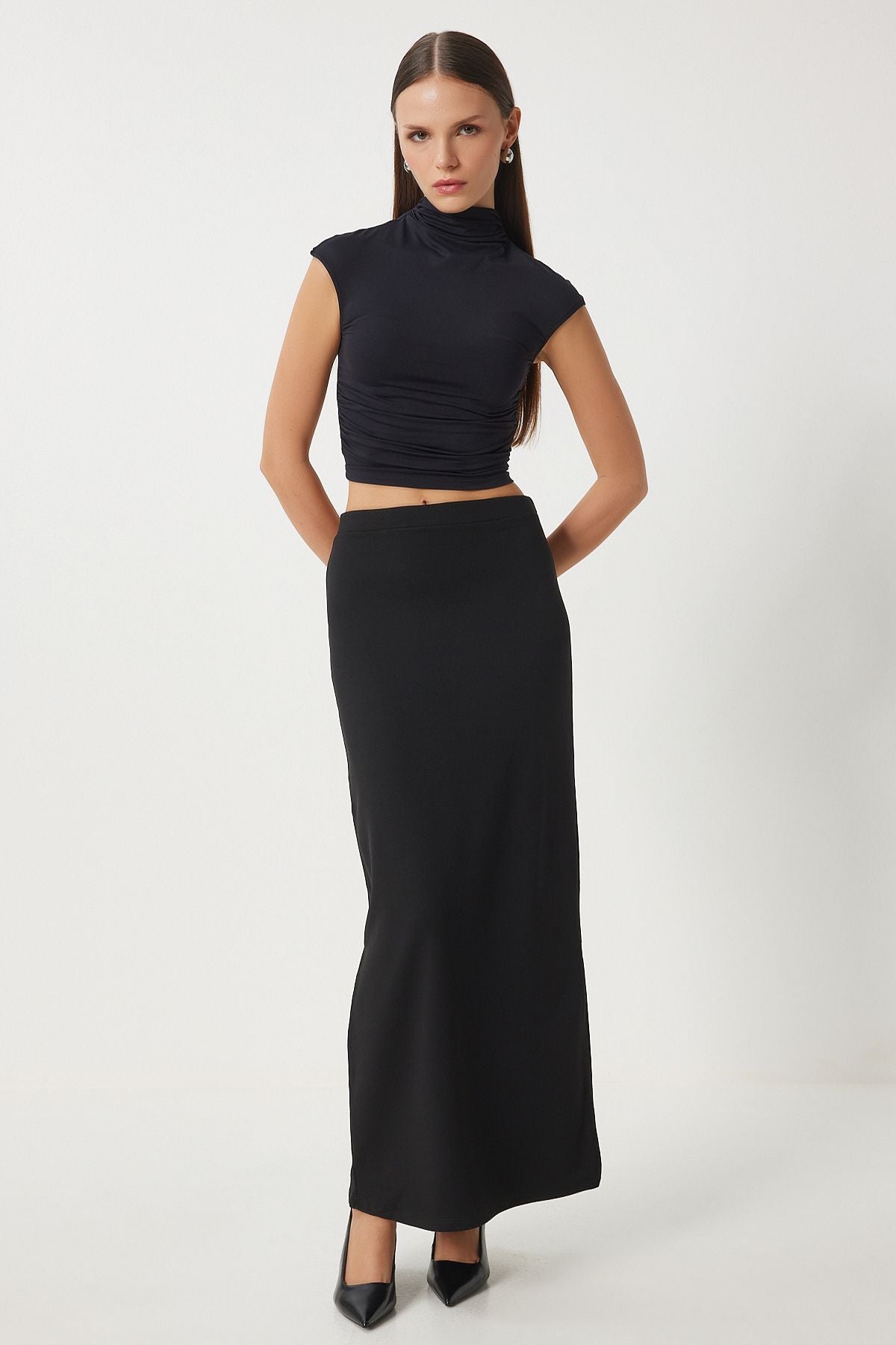 Female black slit surrounding midi viscose knitted skirt ub00072