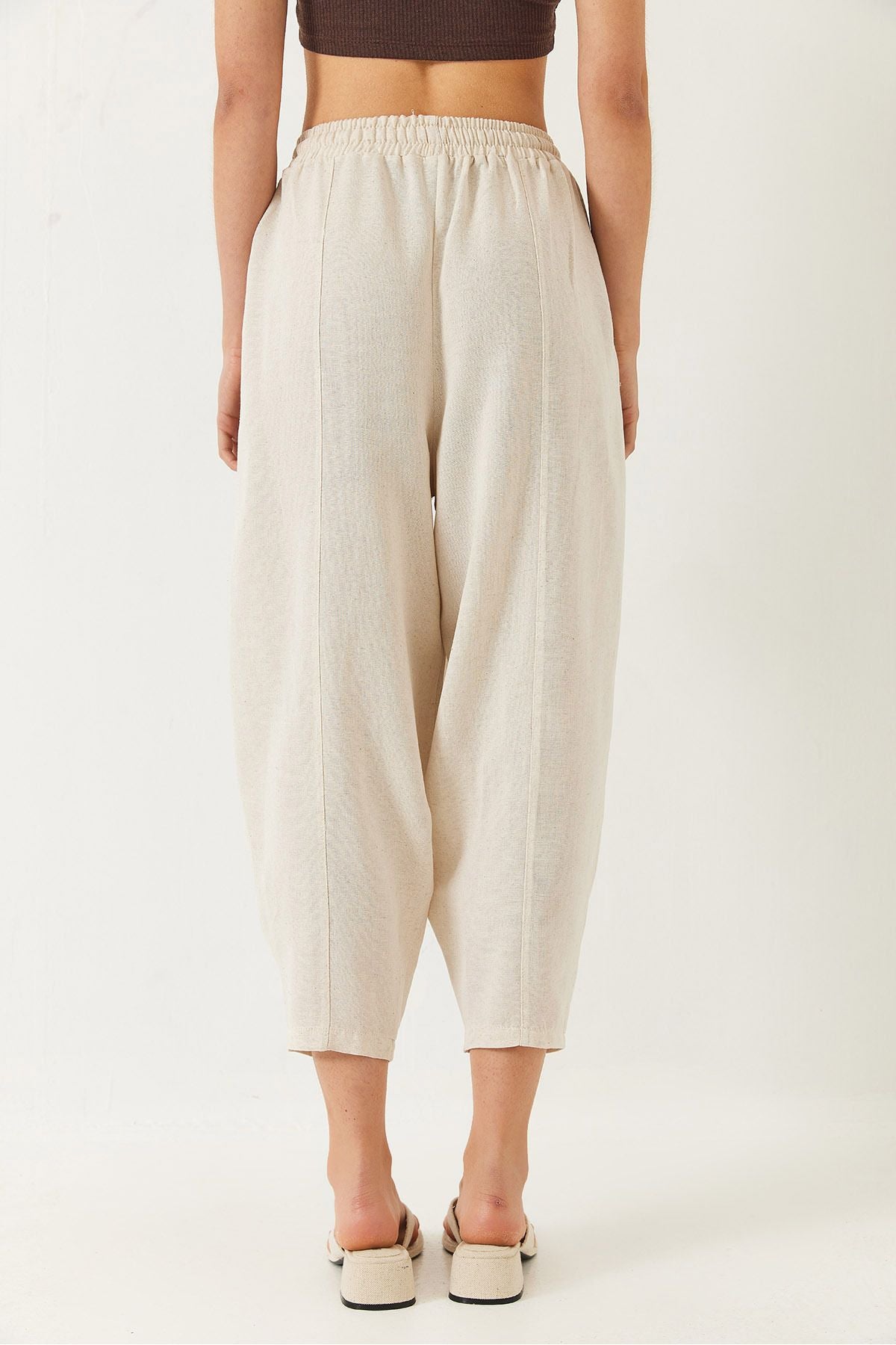Women's waist elapsed pocket detailed shalwar cut pants 60261456