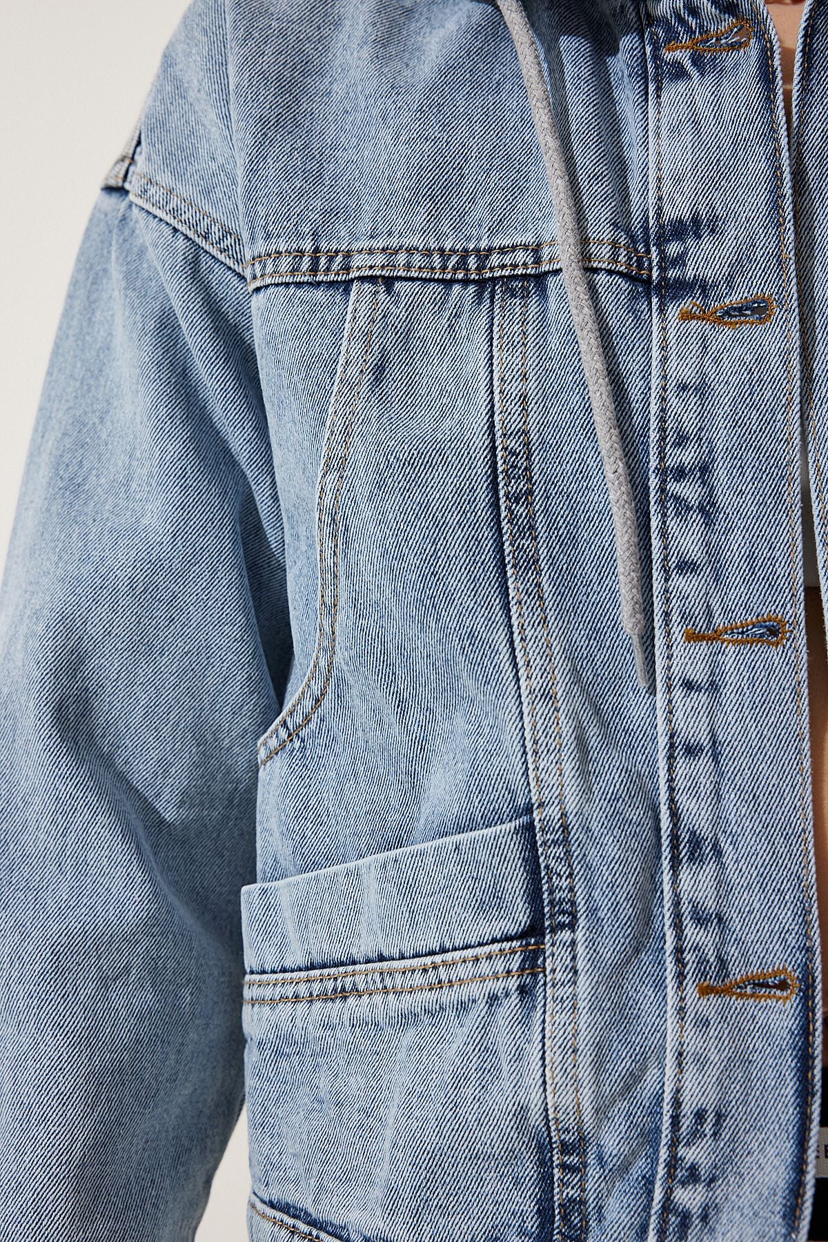 WOMEN LIGHT BLUE HAPPENED DENİM JACKET RV00173
