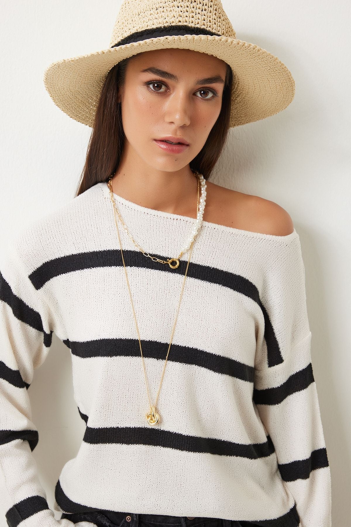Female Black Ecru striped knitwear blouse FN03213