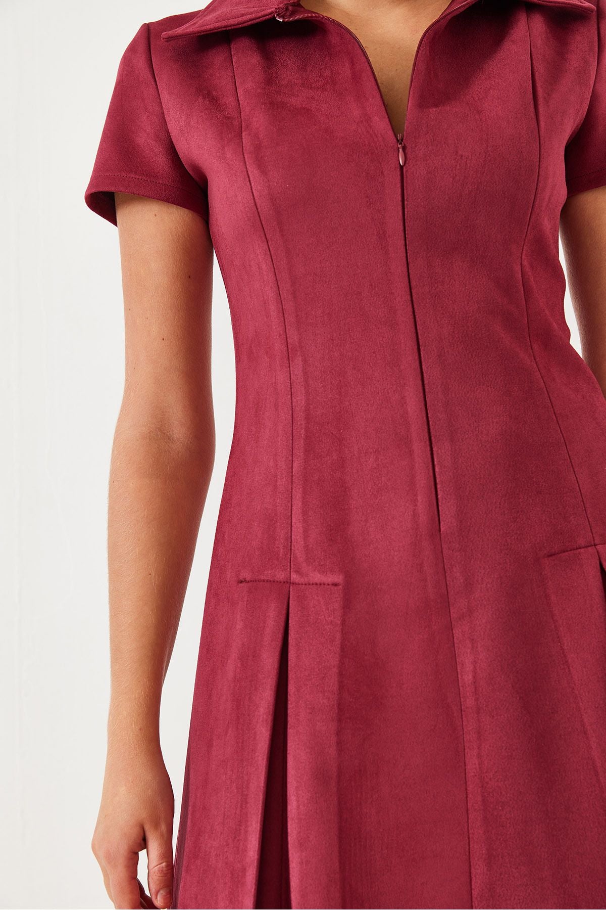 Female Polo Yaka Pleated Suede Dress 60261237