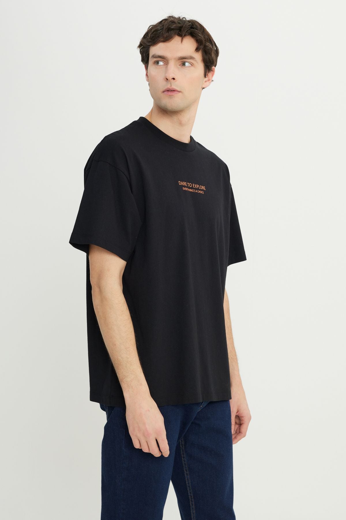 Men's black 100 %cotton oversizle fit wide cut bicycle collar printed T -shirt
