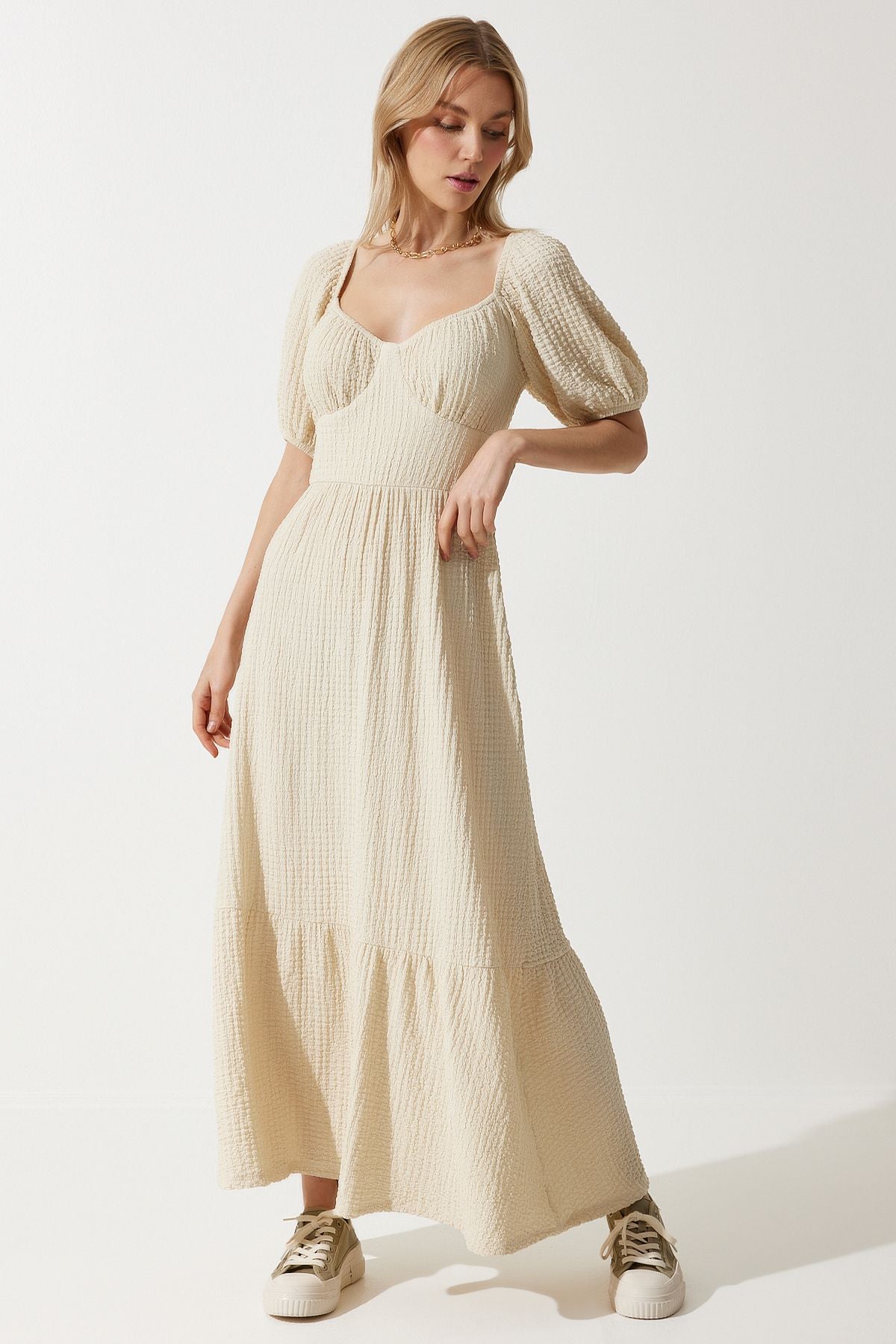 Woman Vanilla Heart Neckline Summer Knitting Dress UB00050