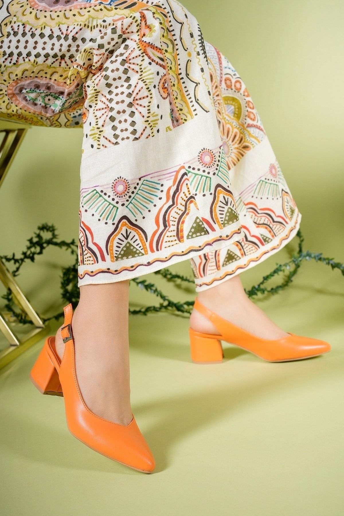 Woman heeled sandals 0012518 orange volume