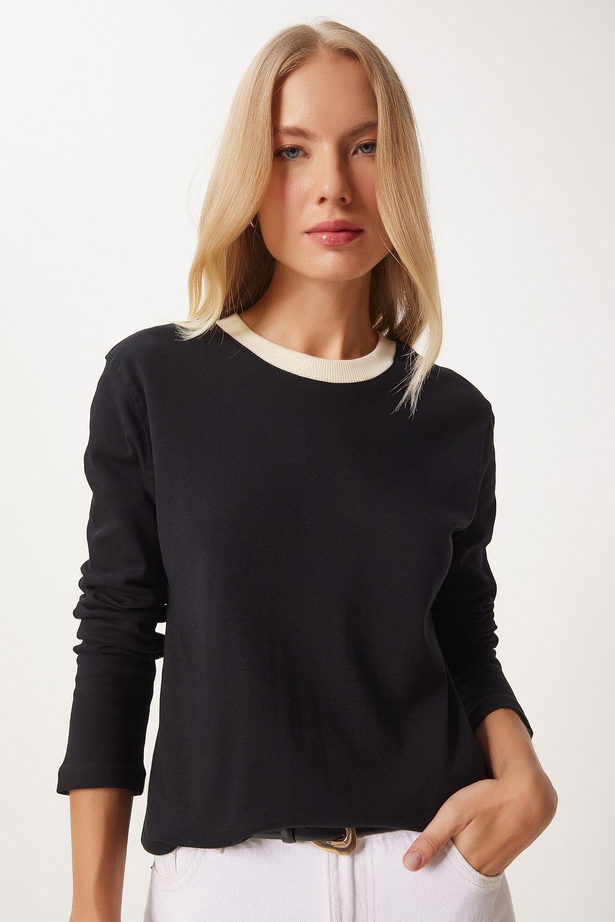 Female black contrast color collar cotton knitted basic blouse NJ00157