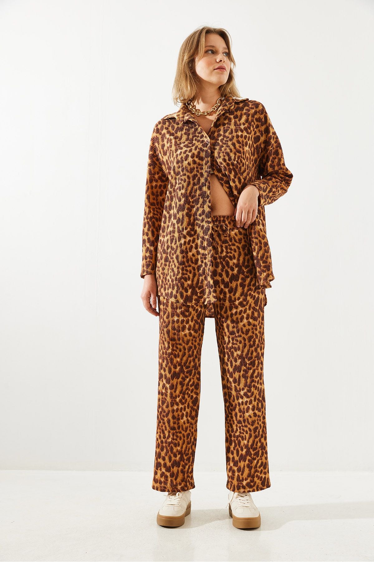 Women's Leopard Patterned Wrapped Fabric Top and Bottom Set 60251813