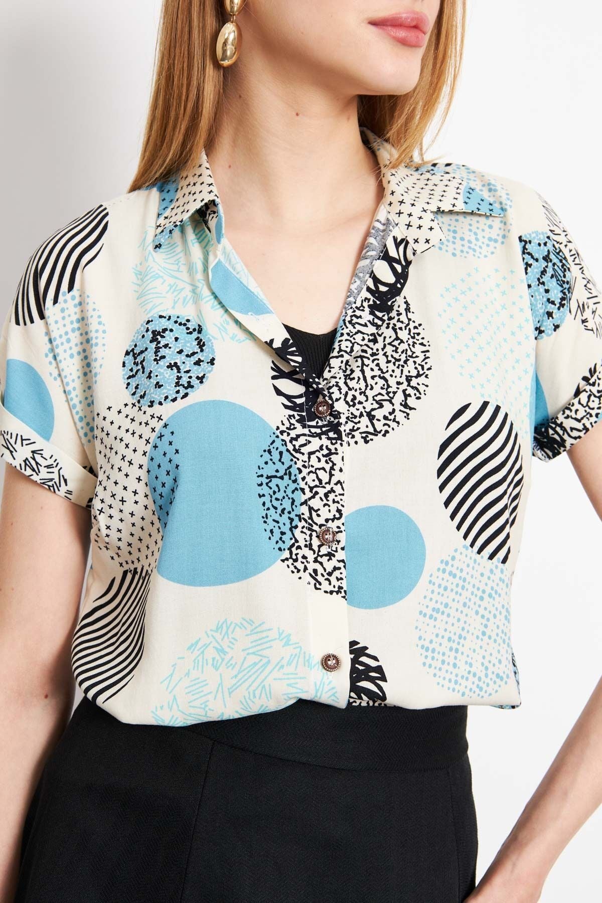 Female turquoise patterned short arm shirt ARM-221052