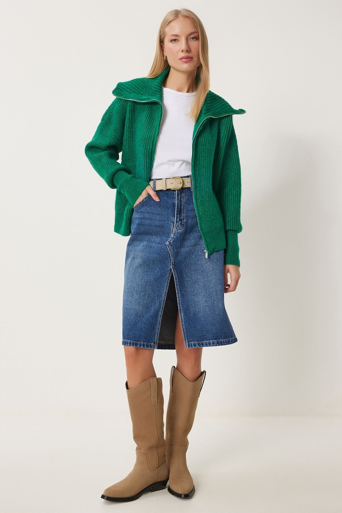 Female Green Zippered Neck knitwear cardigan MX00173