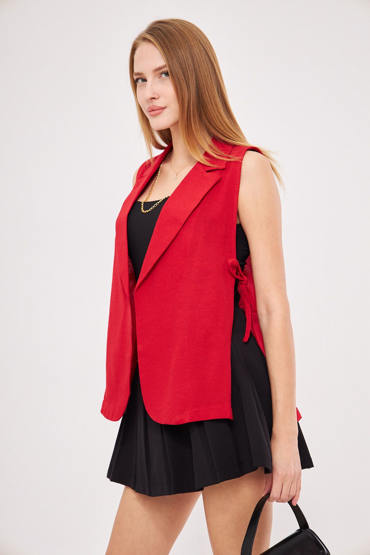Female Red Men's Neckline Vest on Side Arm-25k001007