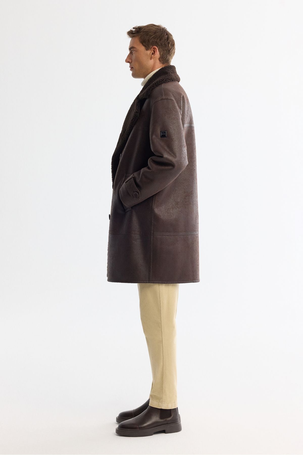 Men's coffee fur mono collar leather -looking long napa coat A42y6125