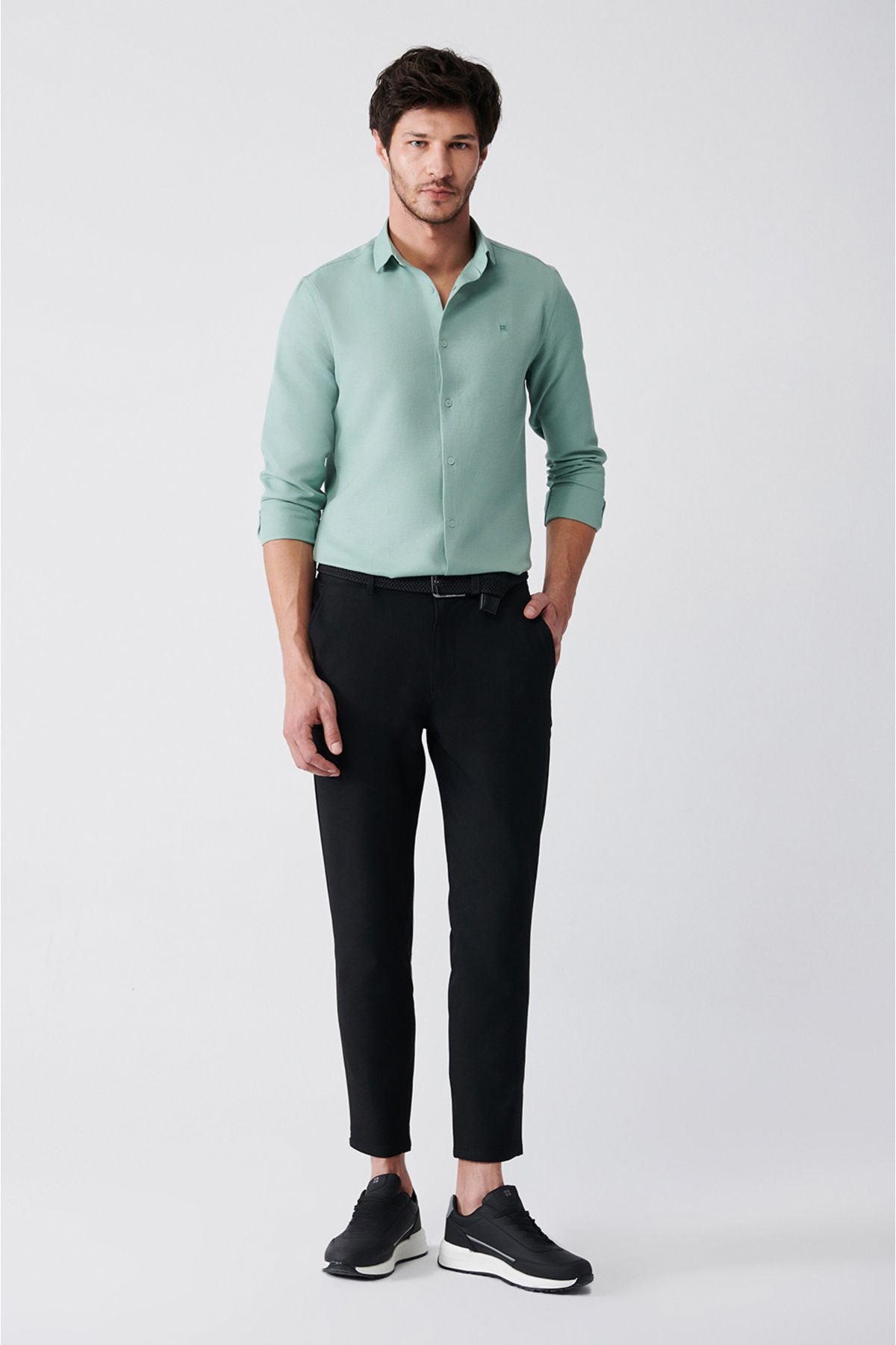 Men's black side with soft button with a soft button W-Leisure Fit Chino Pants B003027