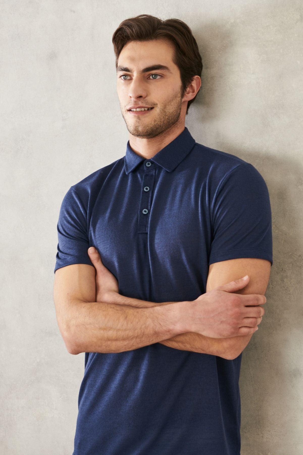 Men's navy blue slim fit narrow cut polo collar flat casual T -shirt