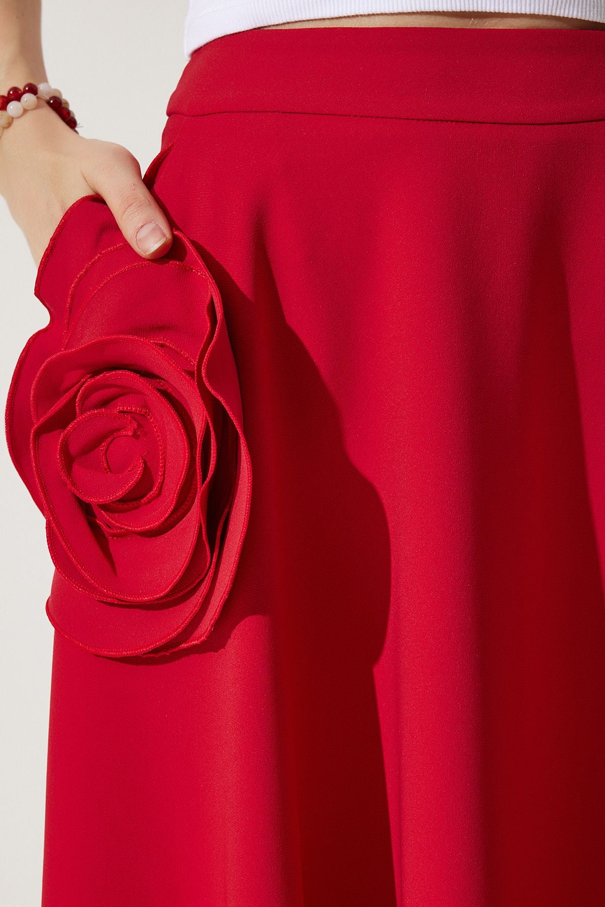 Female Red Rose Accessory Design Premium Midi Skirt FK00007