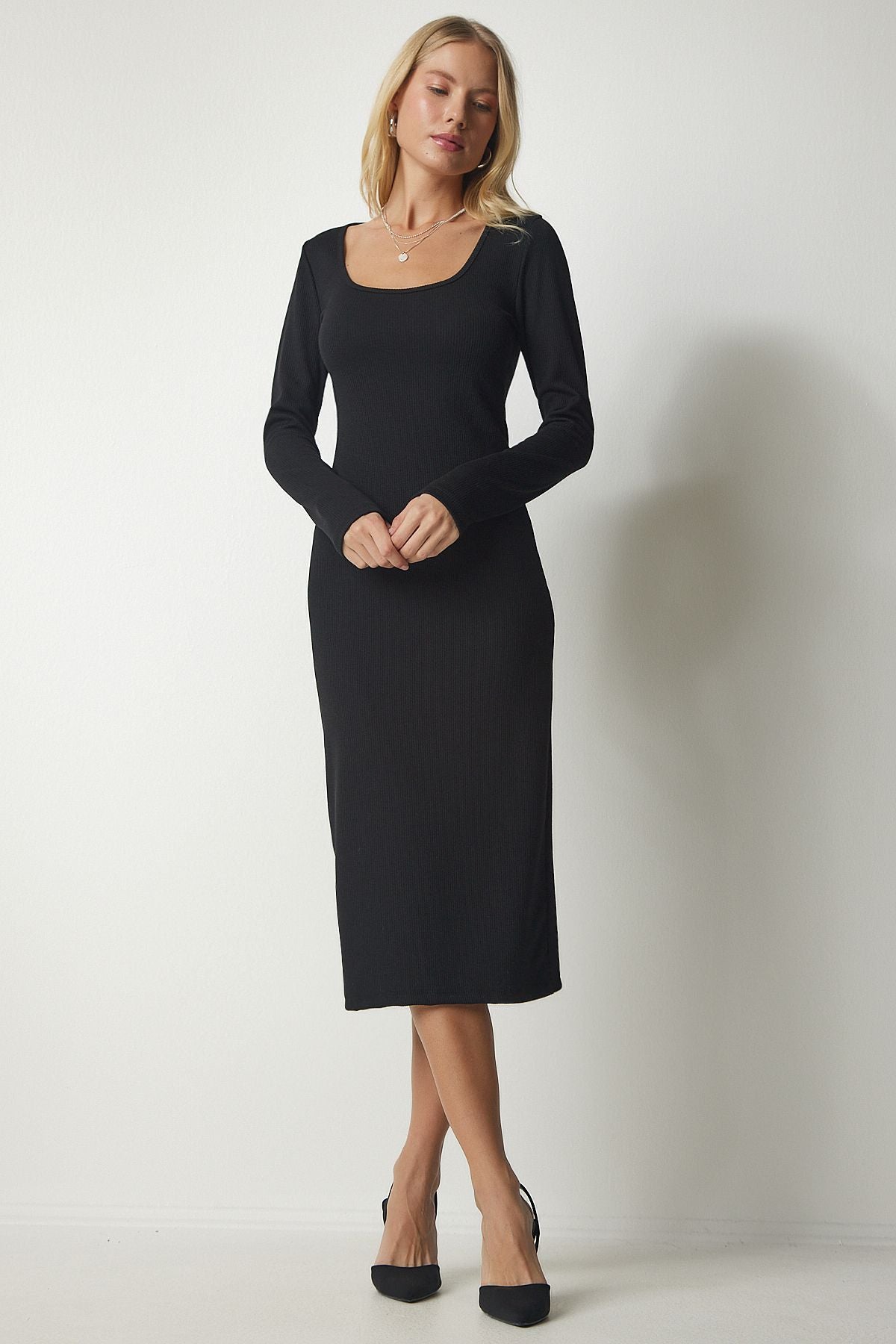 Woman Black deep u collar midi kashkorse dress ub00167